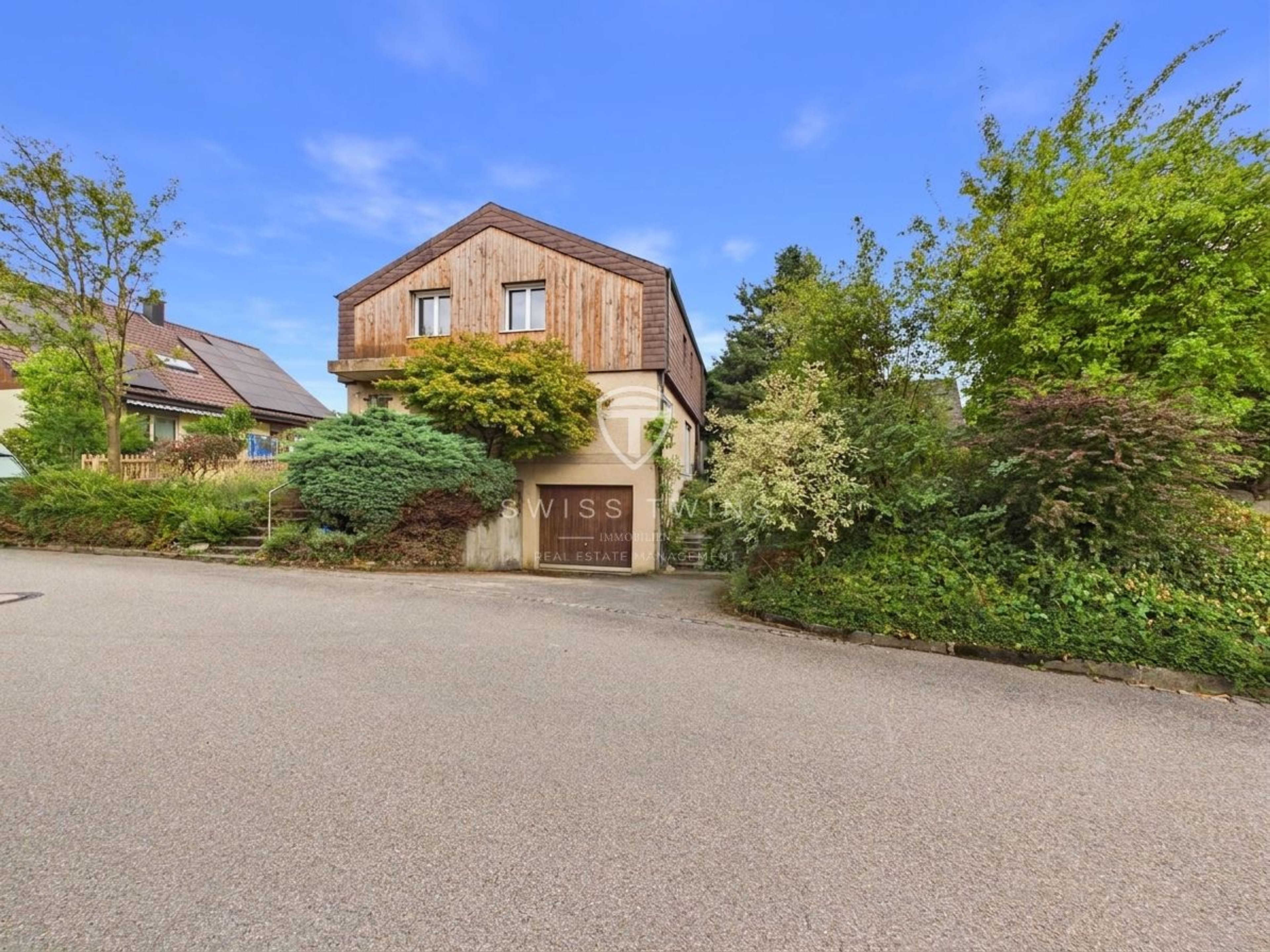 6.5-Zimmer-Einfamilienhaus mit Garten in Kirchlindach