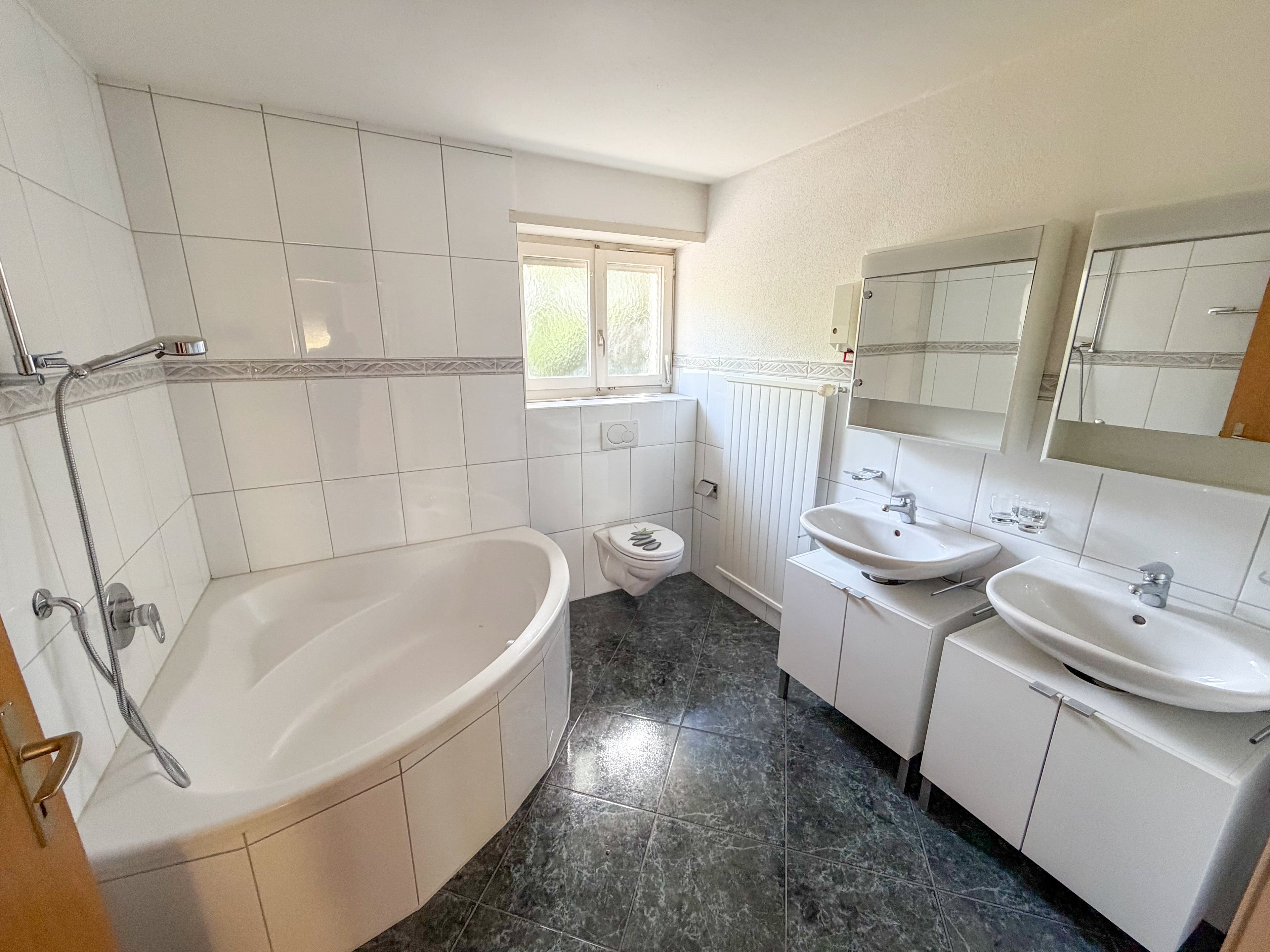 6-Zimmer-Einfamilienhaus mit Scheune - 5