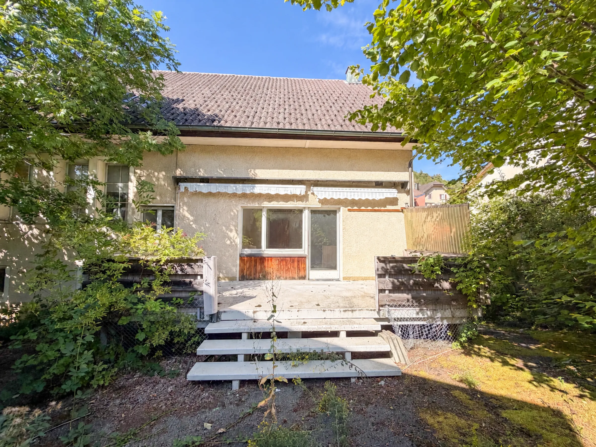 Wohnen und Arbeiten unter einem Dach - 6 Zimmer Einfamilienhaus mit Scheune - 2