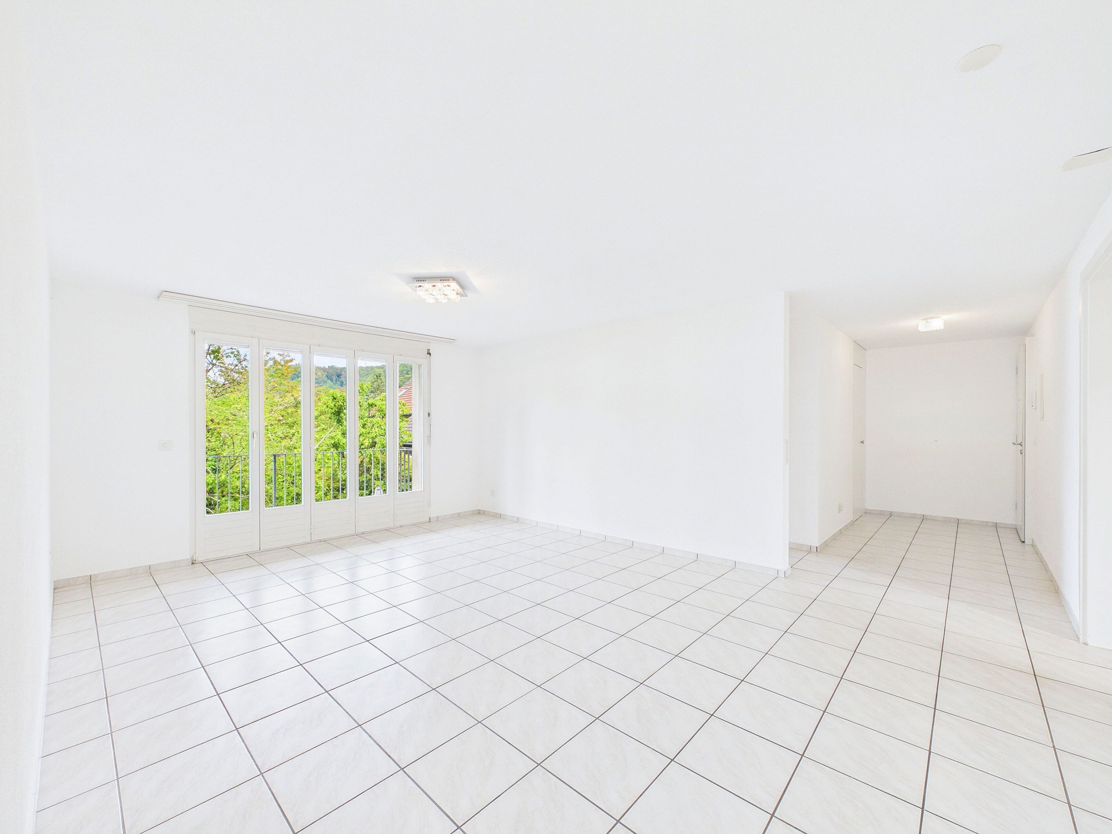Helle 4.5-Zimmer-Wohnung mit Balkon in Hornussen mieten - 4