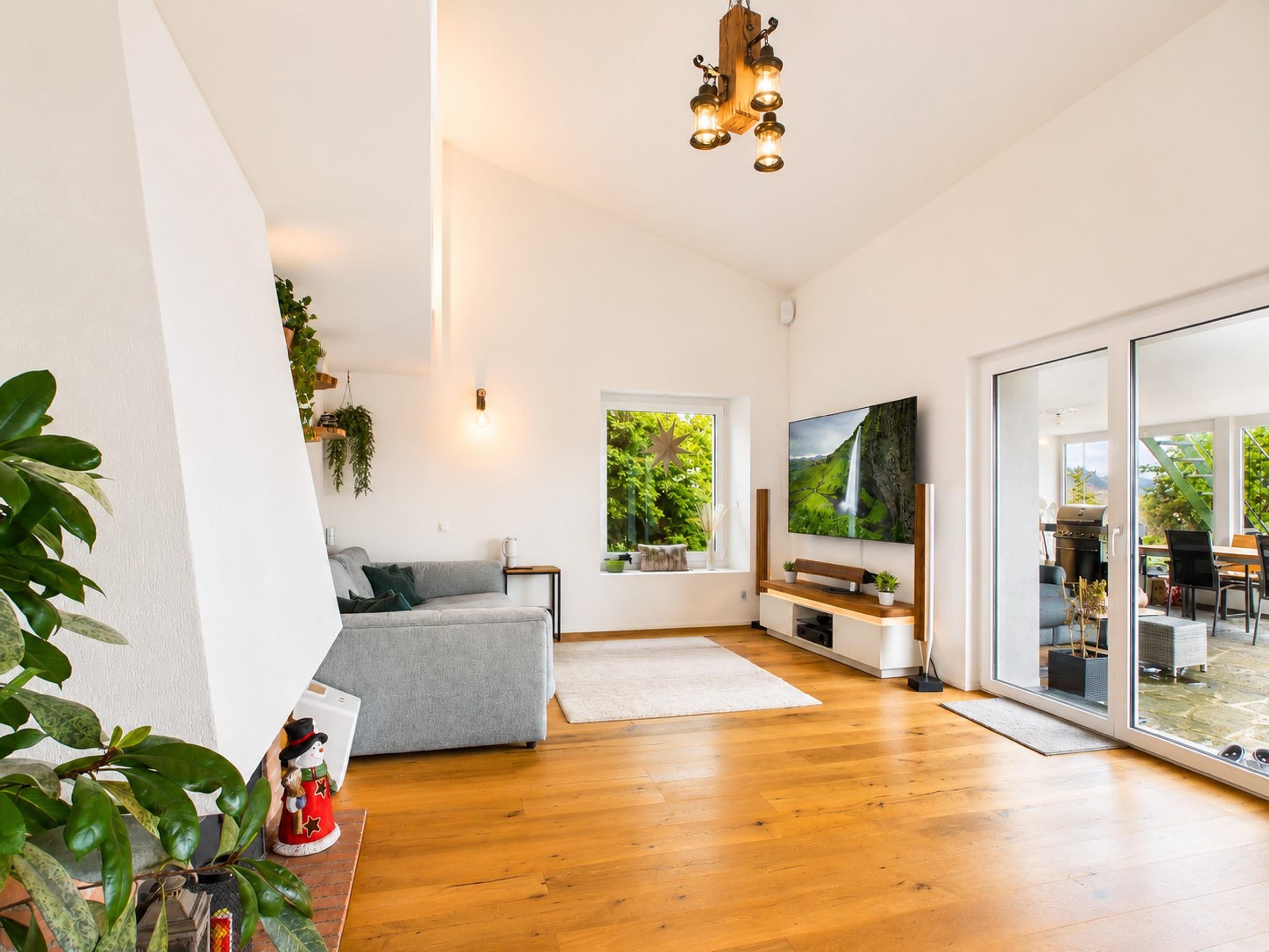 Seltene Gelegenheit! Modernes Einfamilienhaus mit Traumhafter Weitsicht, Wellnessbereich und viel Luxus - 5