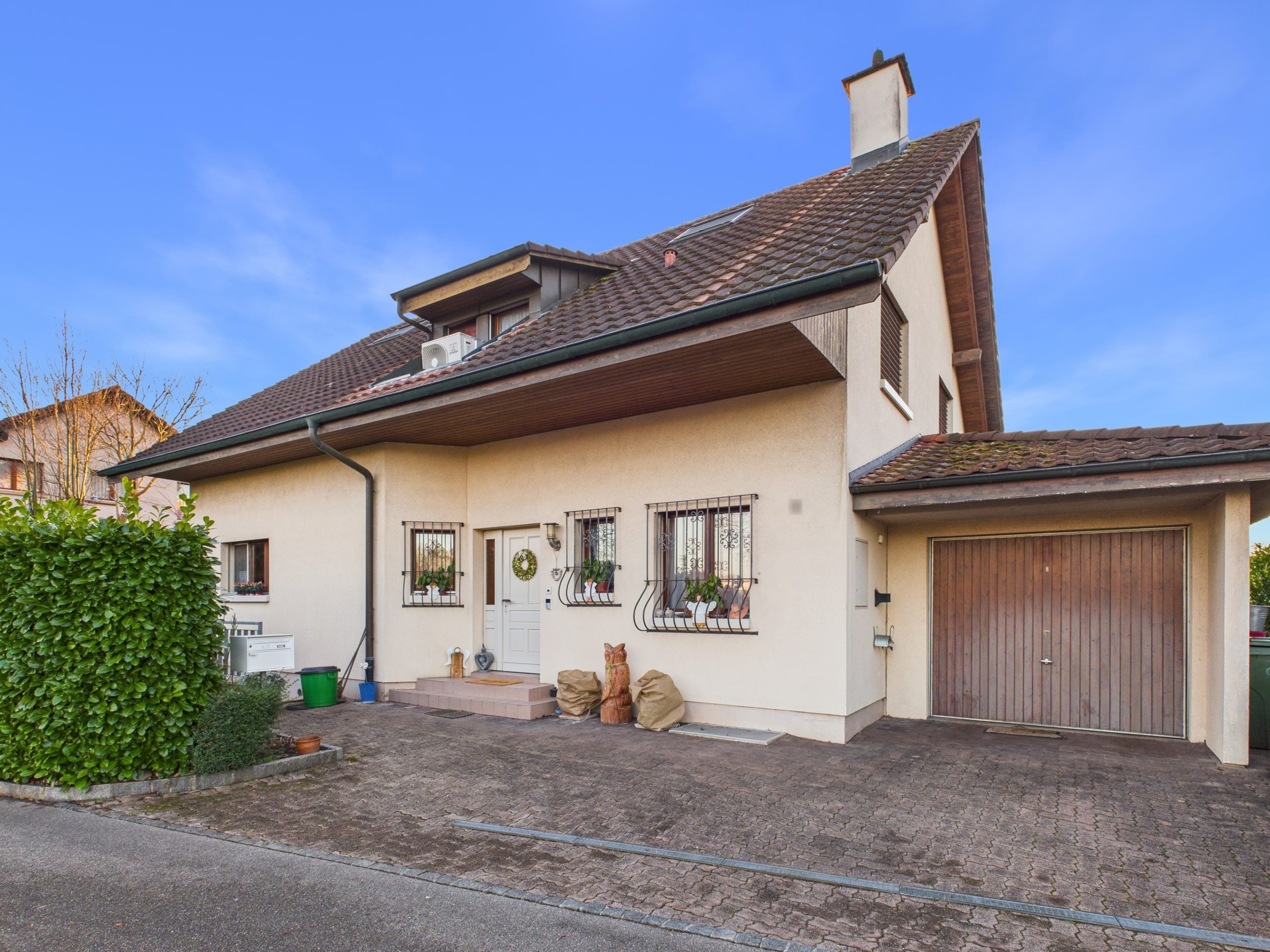 7.5-Zimmer-Einfamilienhaus mit Cheminée und Garage in Möhlin