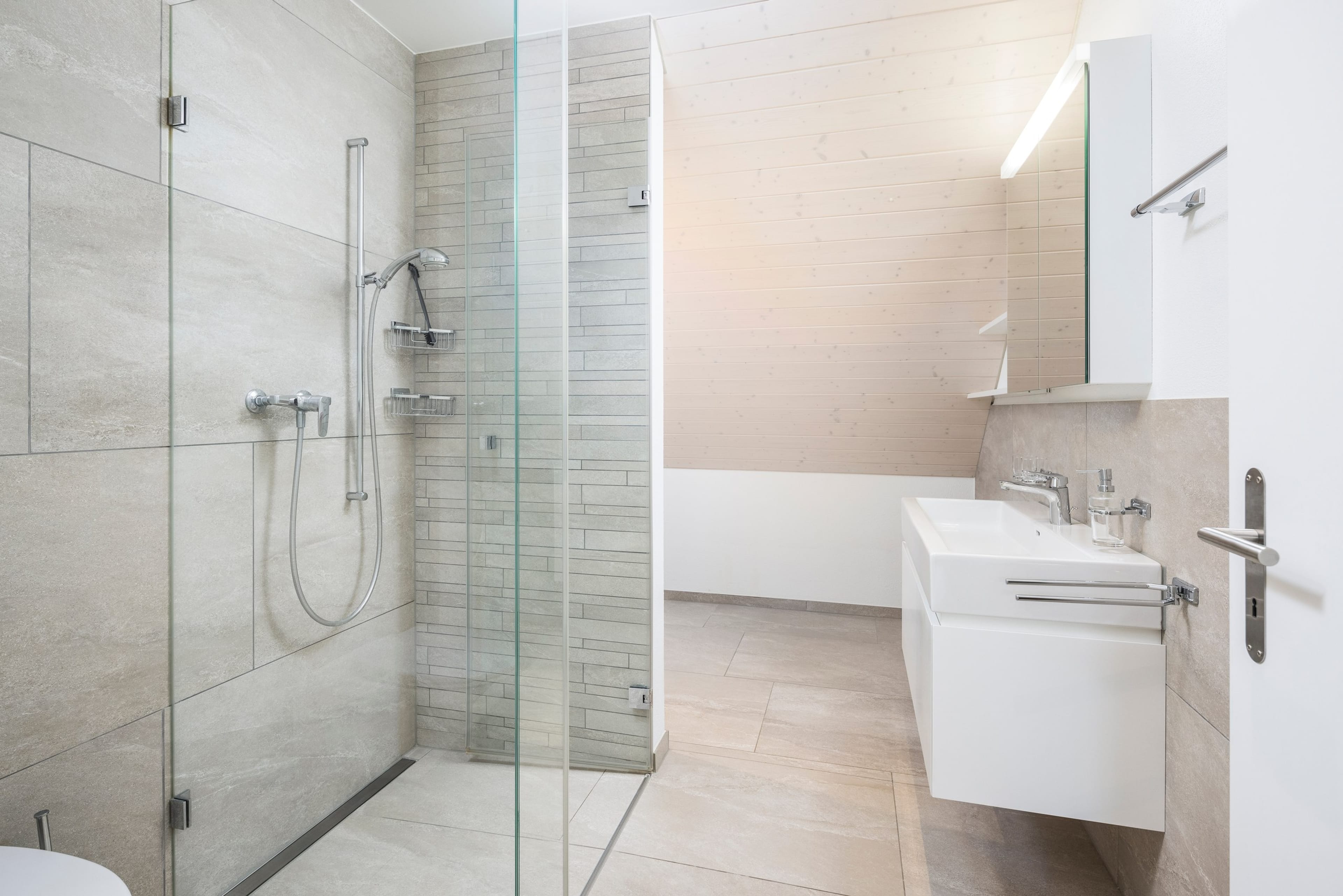 Traumhafte 3.5 Zimmer-Wohnung mit Galerie und Balkon - 7