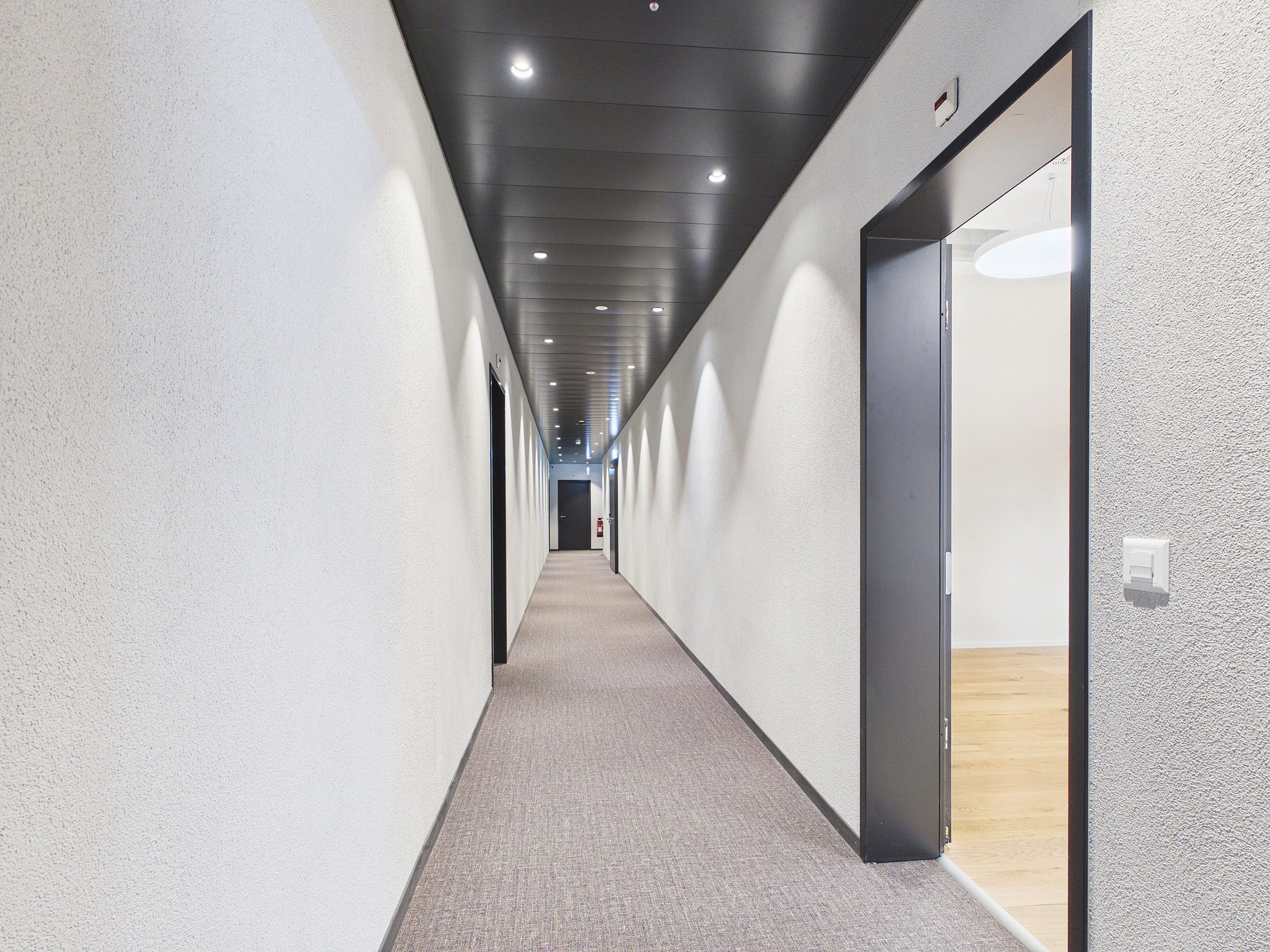 Modern ausgebaute Bürofläche mit Terrasse - 9