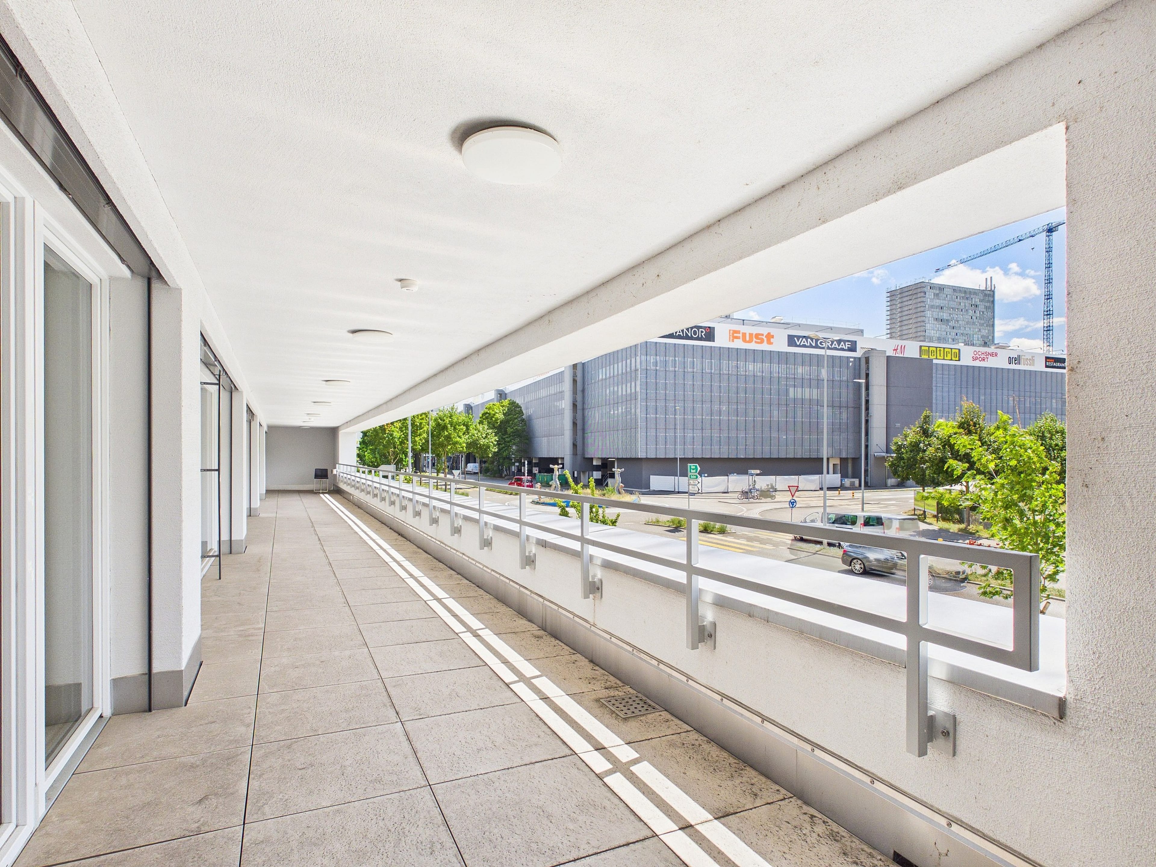 Modern ausgebaute Bürofläche mit Terrasse - 12