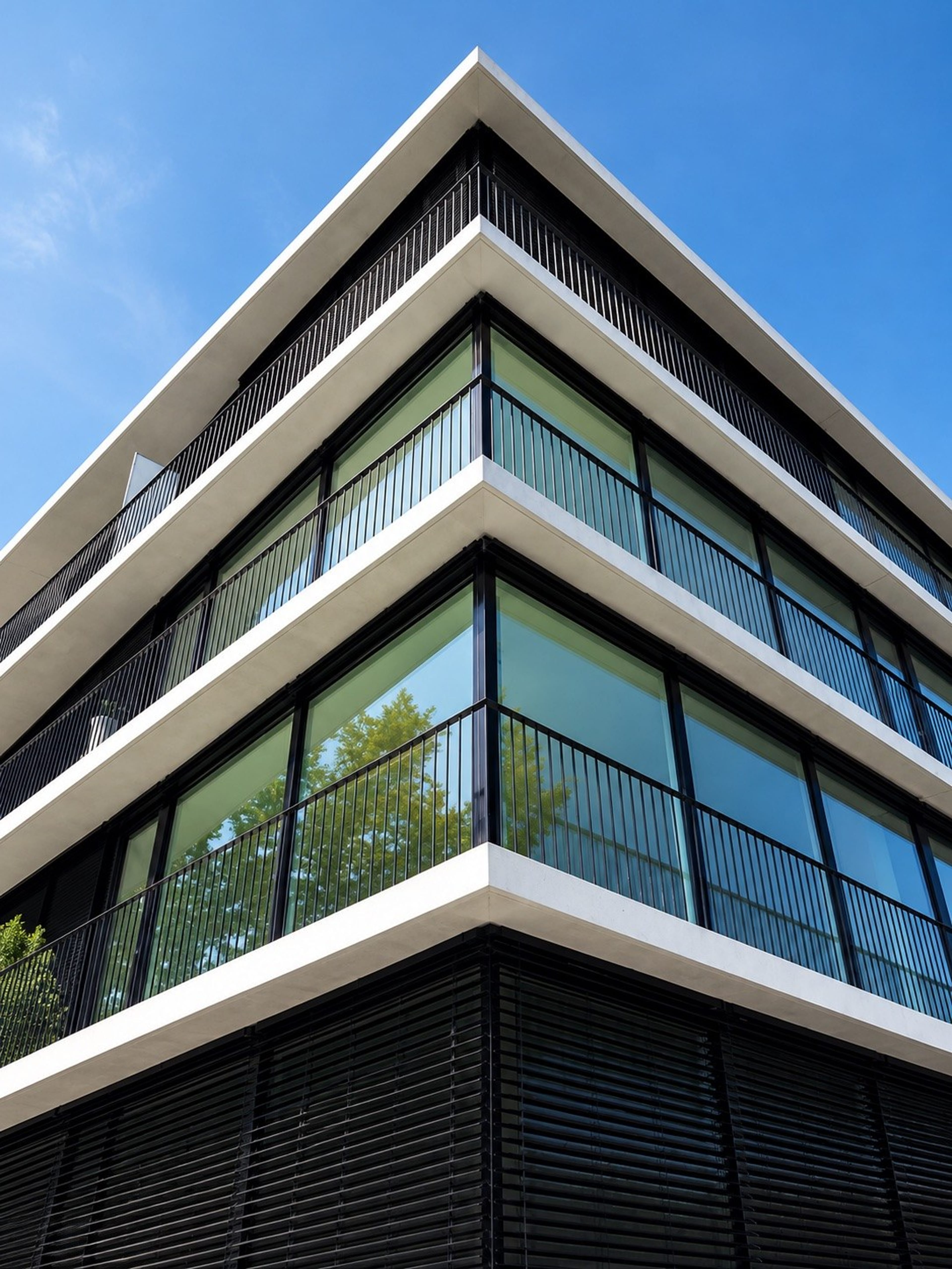 Lichtdurchflutetes Büro mit Balkon an zentraler Lage in Basel - 7