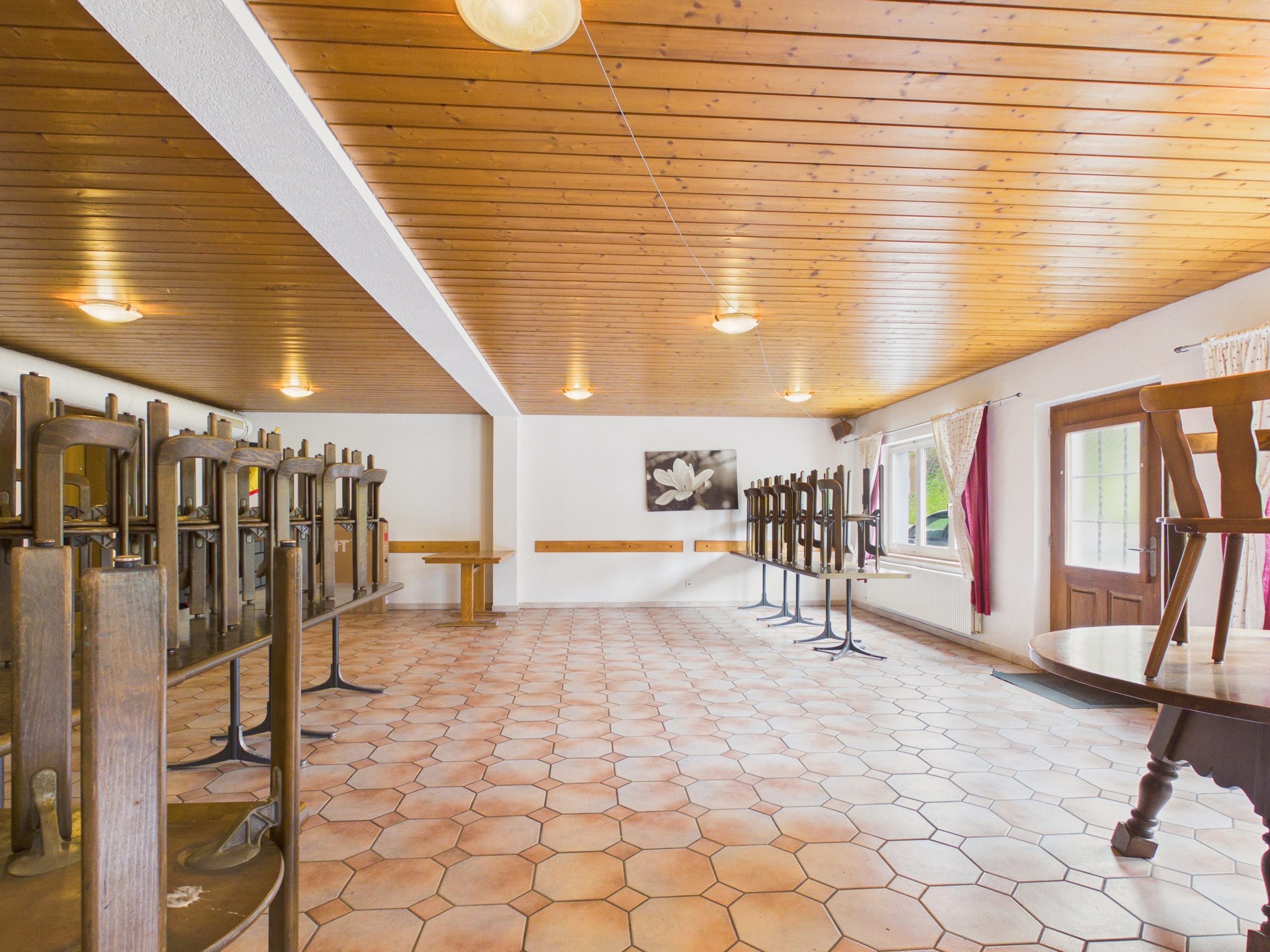 Restaurant mit Saal in Ederswiler mieten - 5