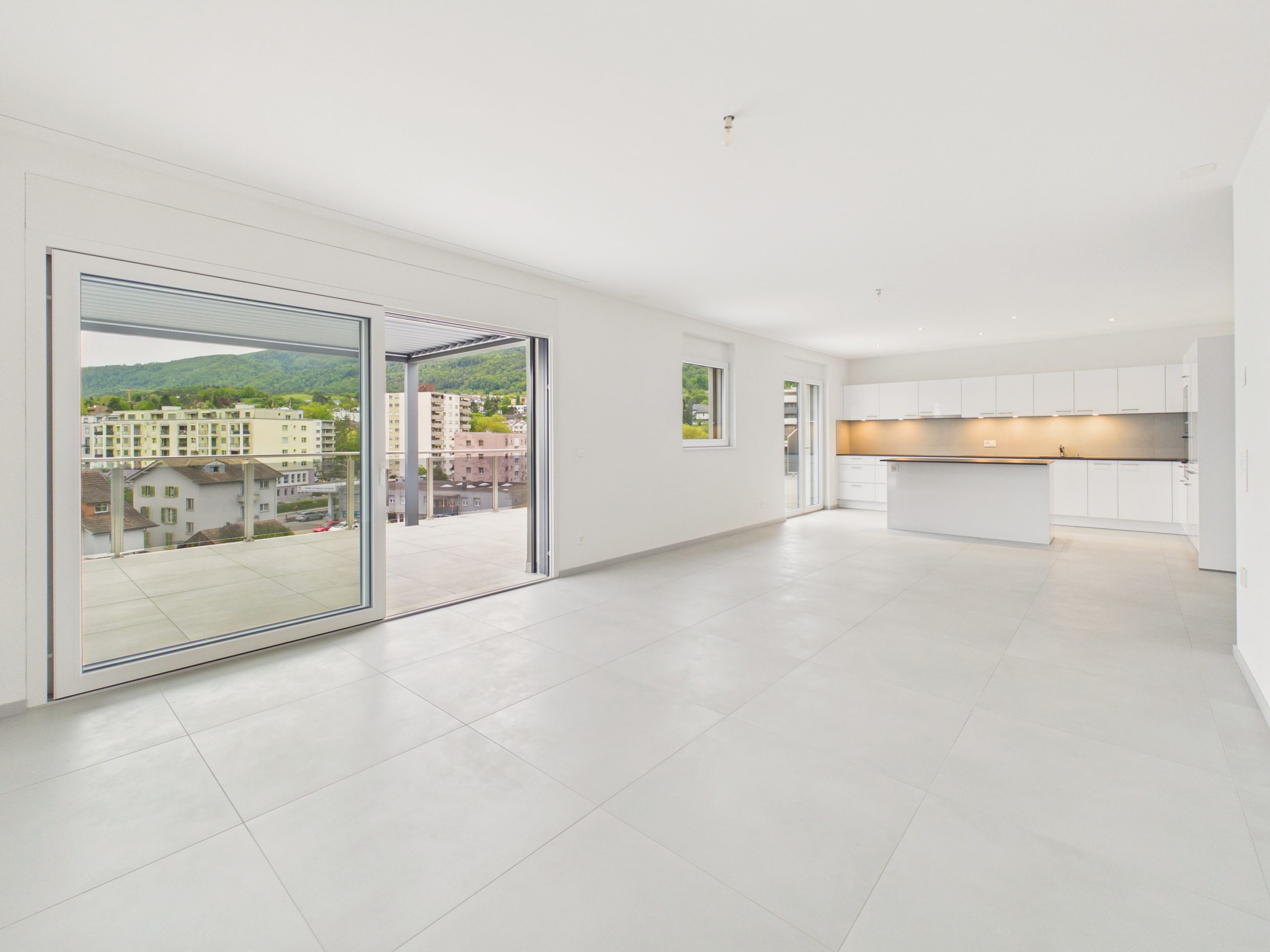 4.5-Zi.-Attika mit 69 m² Terrasse in Delémont kaufen - 4