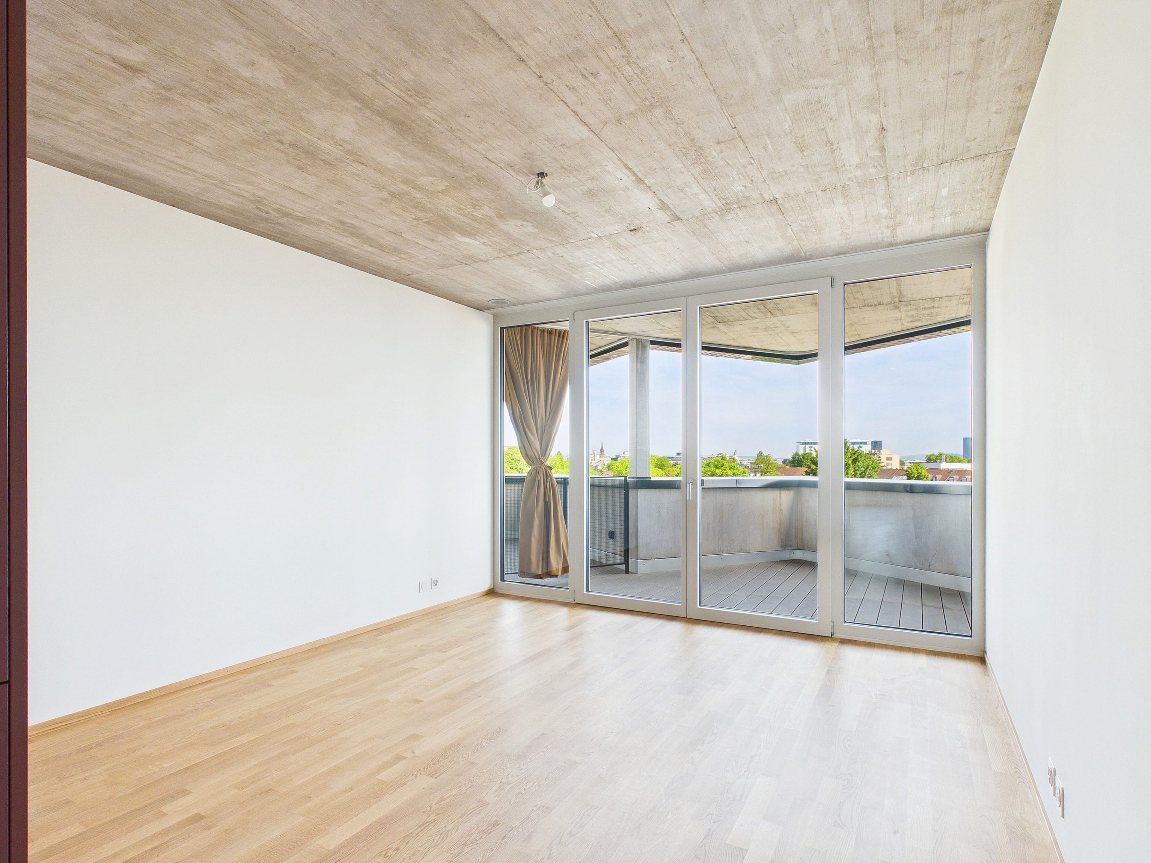 2-Zimmer-Wohnung mit Loggia im 5. OG in Basel mieten - 4