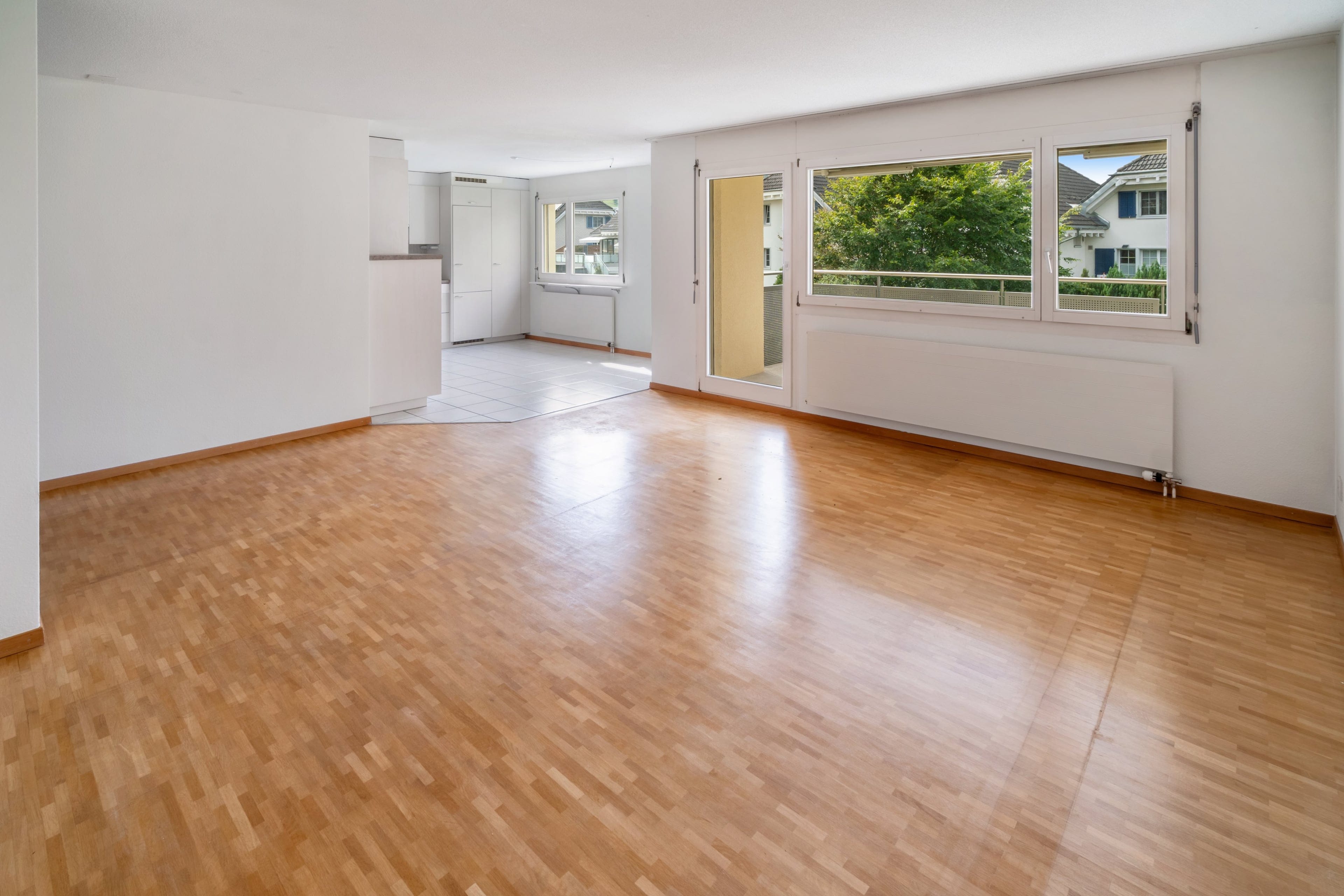 Helle 3.5-Zimmer-Wohnung mit Balkon in Reichenburg - 5