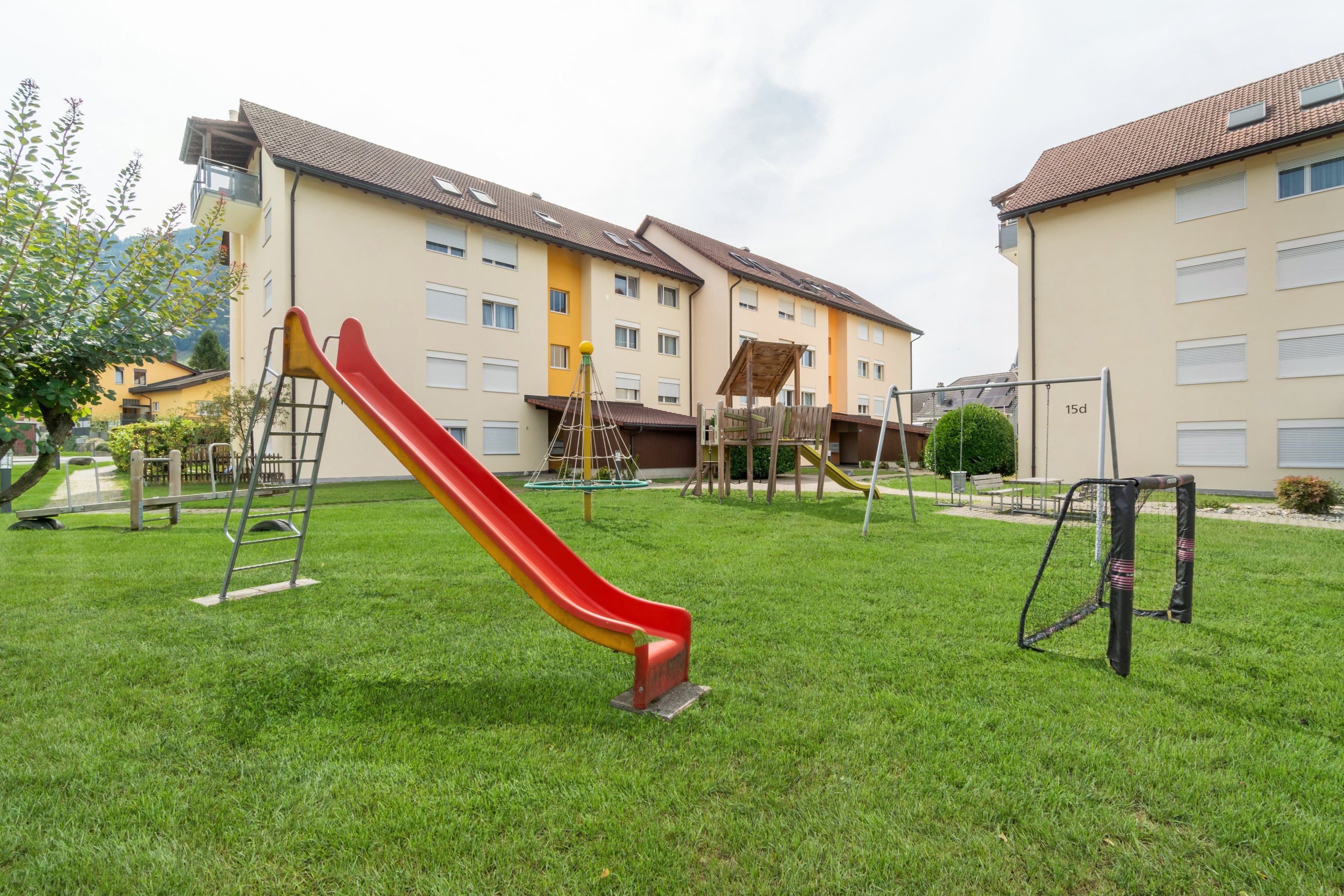 3.5 Zimmer Wohnung mit 71 m² mit Balkon und Lift in Reichenburg - 9