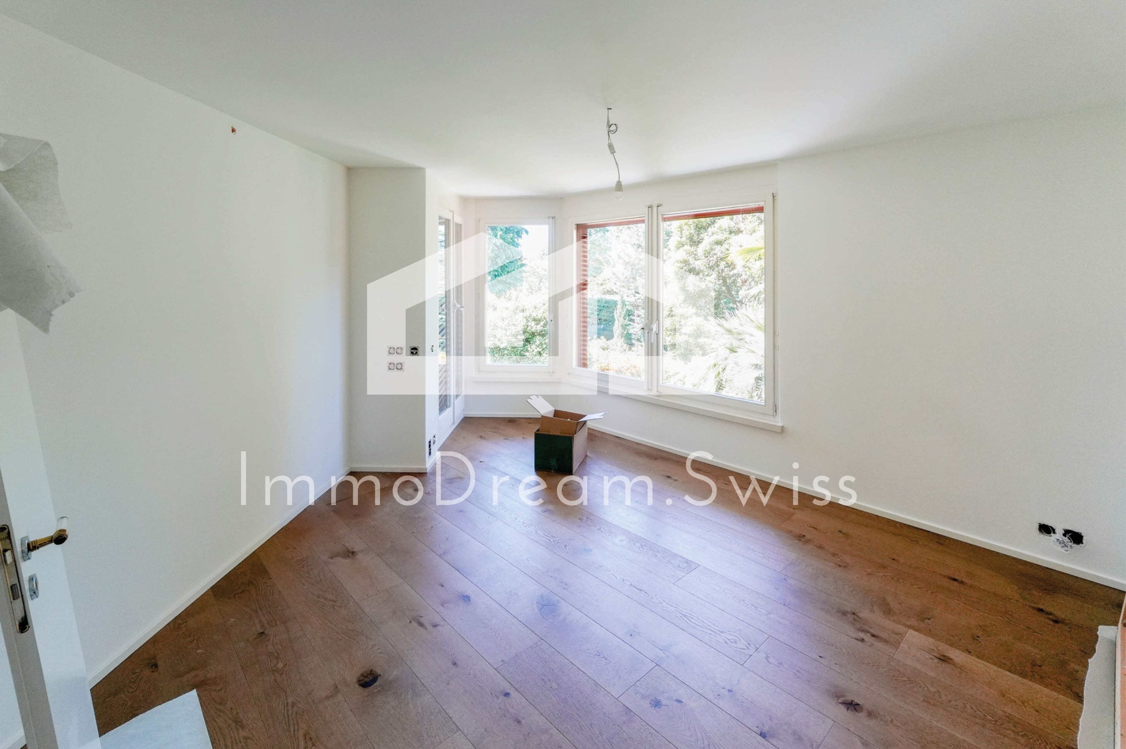 Grosszügige, sowie helle 4 ½ Zi. Maisonette-Eigentumswg., in der «Residenza al Parco», teilweise Seesicht - 11
