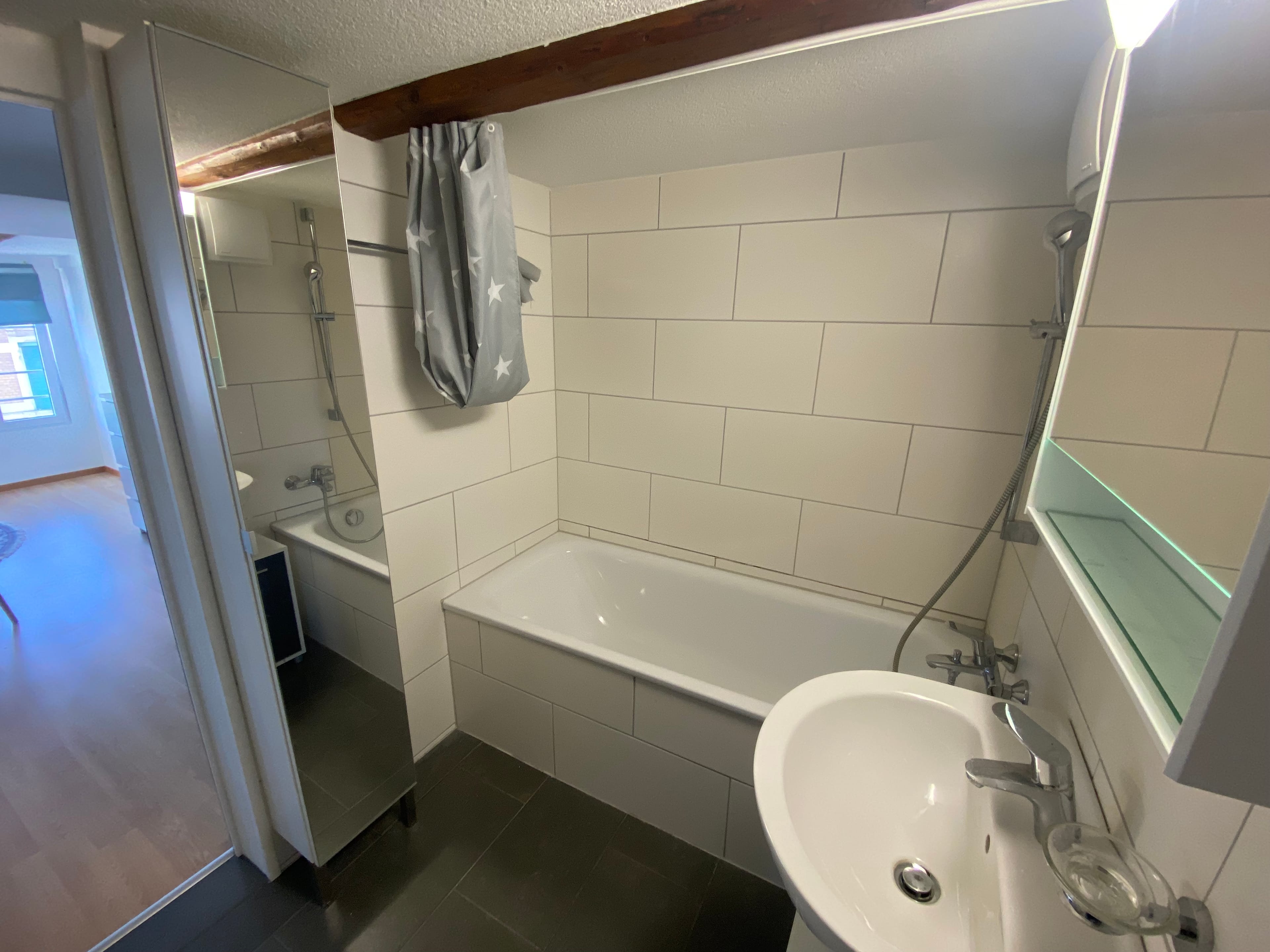 2.5-Zimmer-Wohnung mit Terrasse und Seesicht in Walzenhausen - 9