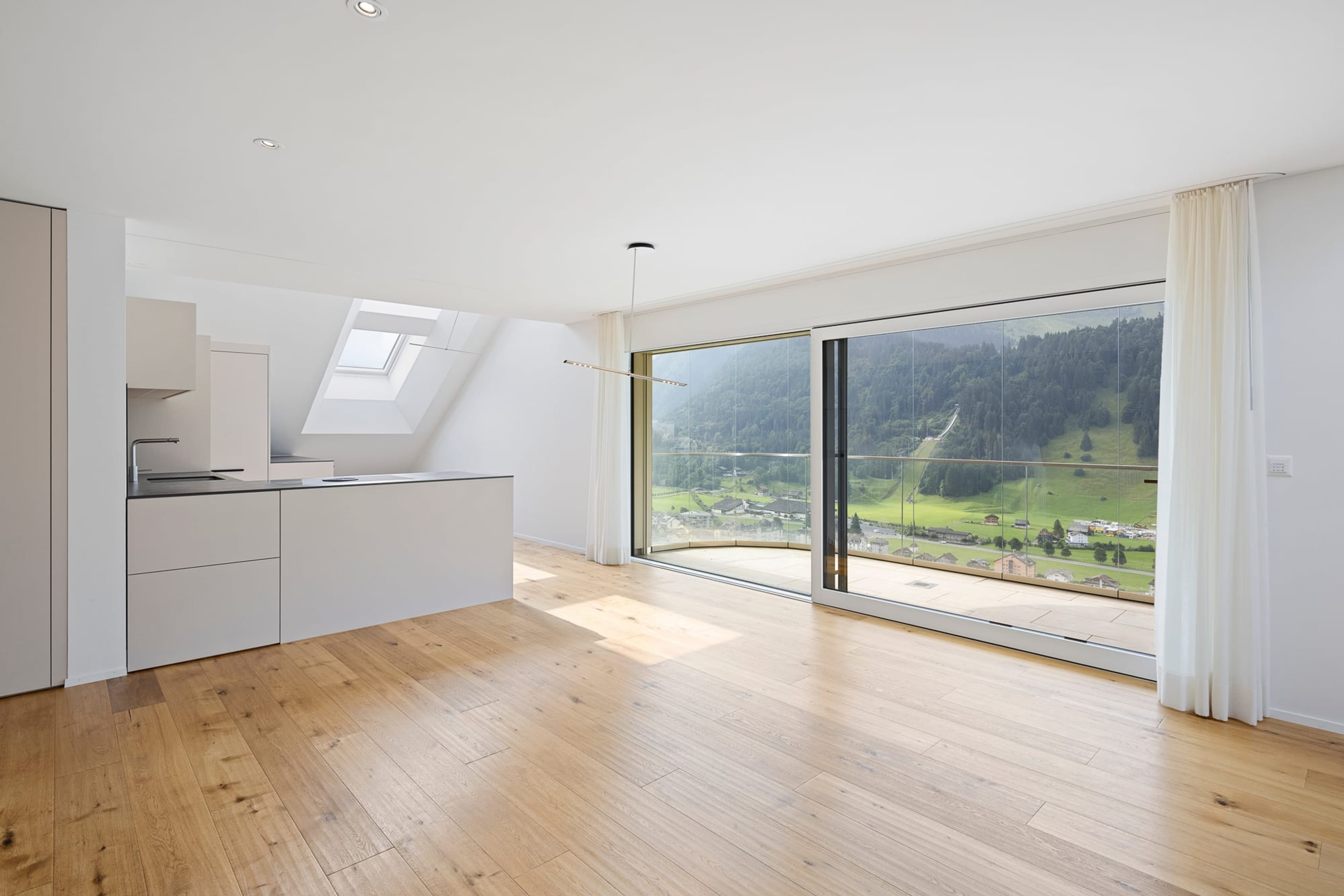 Hoch oben leben mit Aussicht – einzigartig und nachhaltig - Bild 2