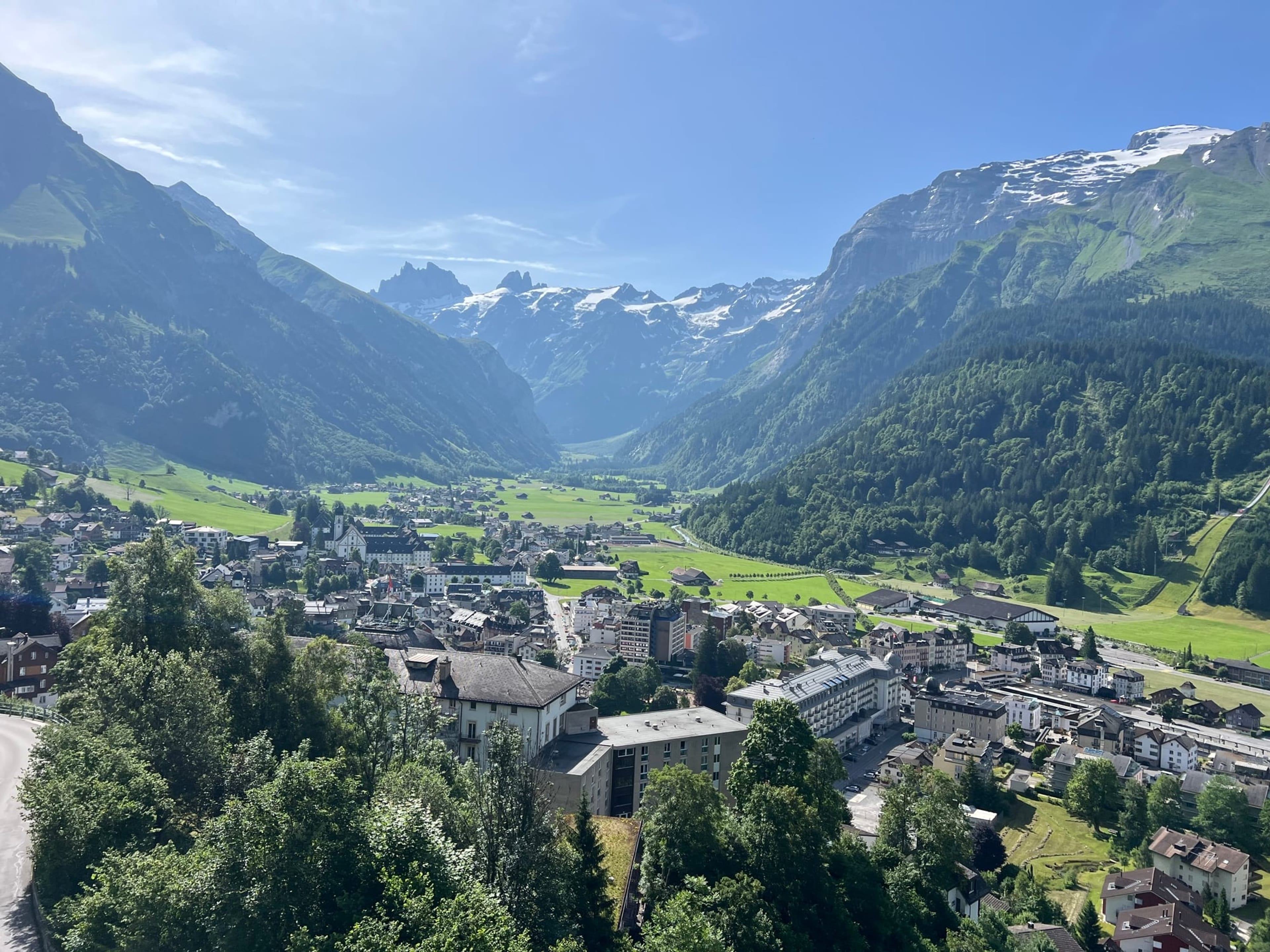 Hoch oben leben mit Aussicht – einzigartig und nachhaltig - 1