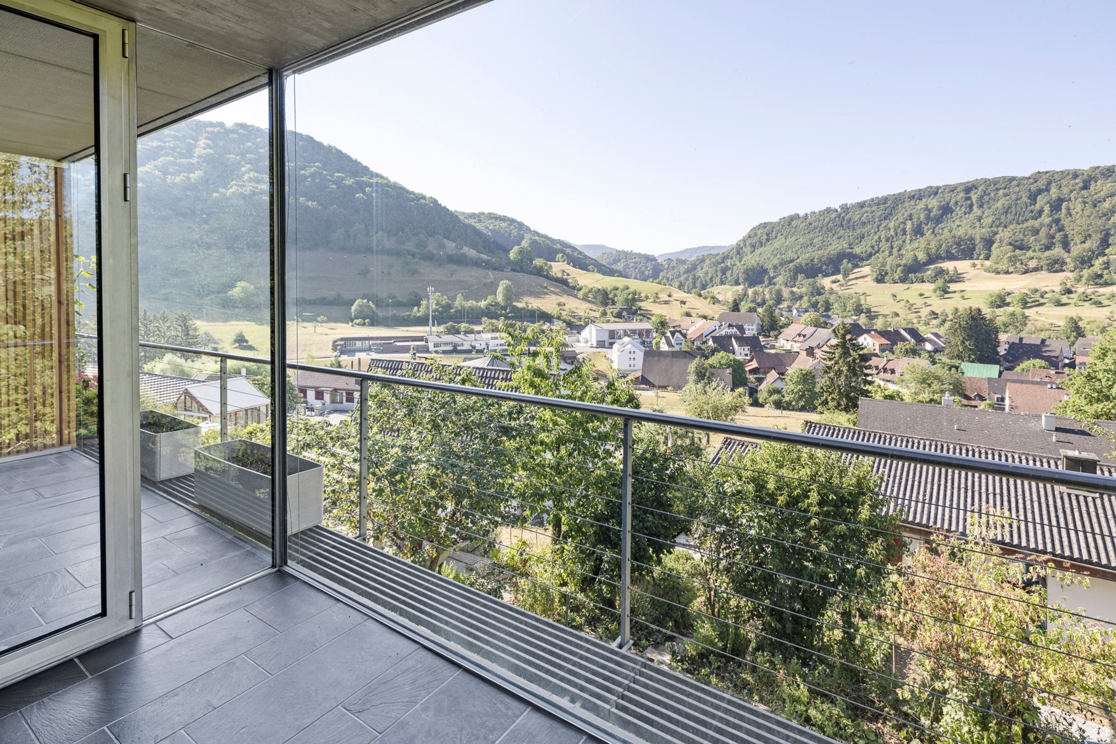 Familienfreundliche Wohnfühloase mit beeindruckender Aussicht - 4