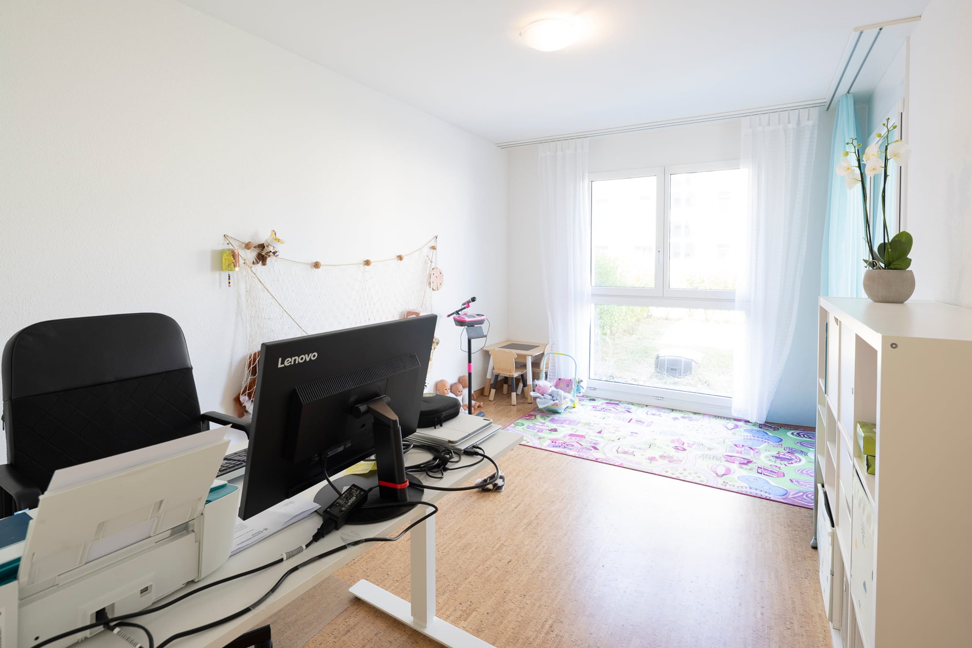 Moderne Familienwohnung mit traumhafter Gartenoase - 10