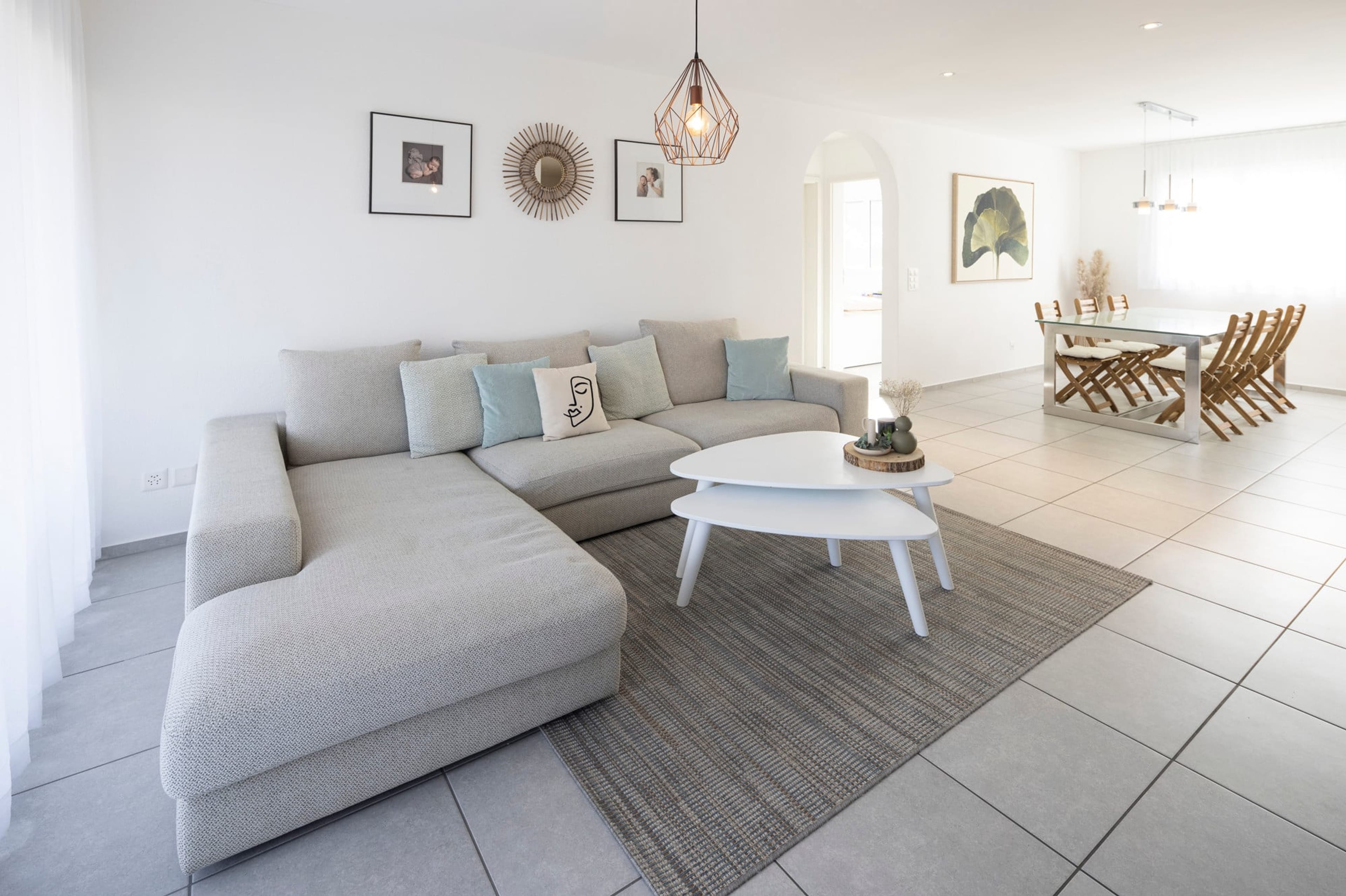 Moderne Familienwohnung mit traumhafter Gartenoase