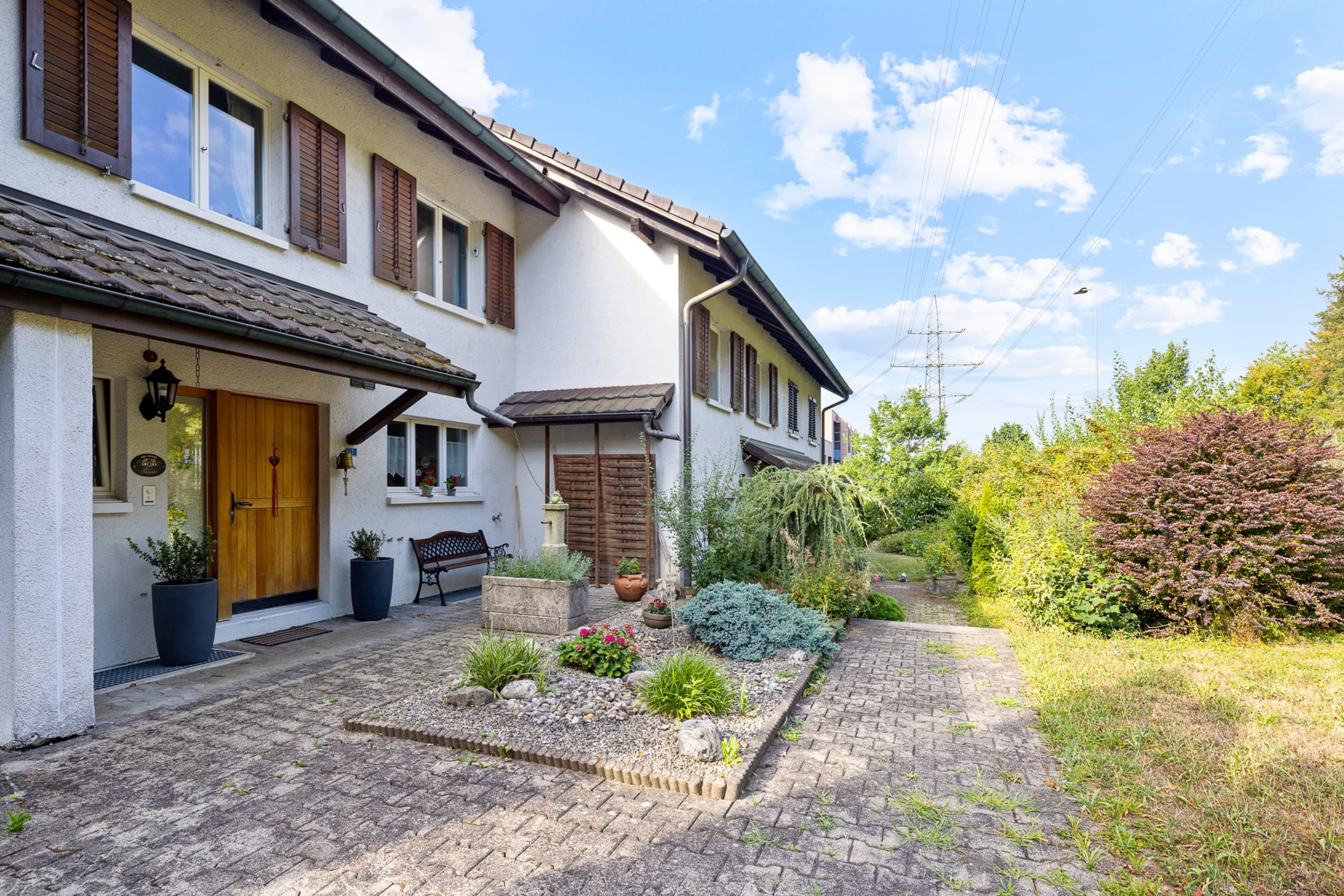 Familienoase in attraktivem Wohnquartier – mit zwei Extra-Räumen