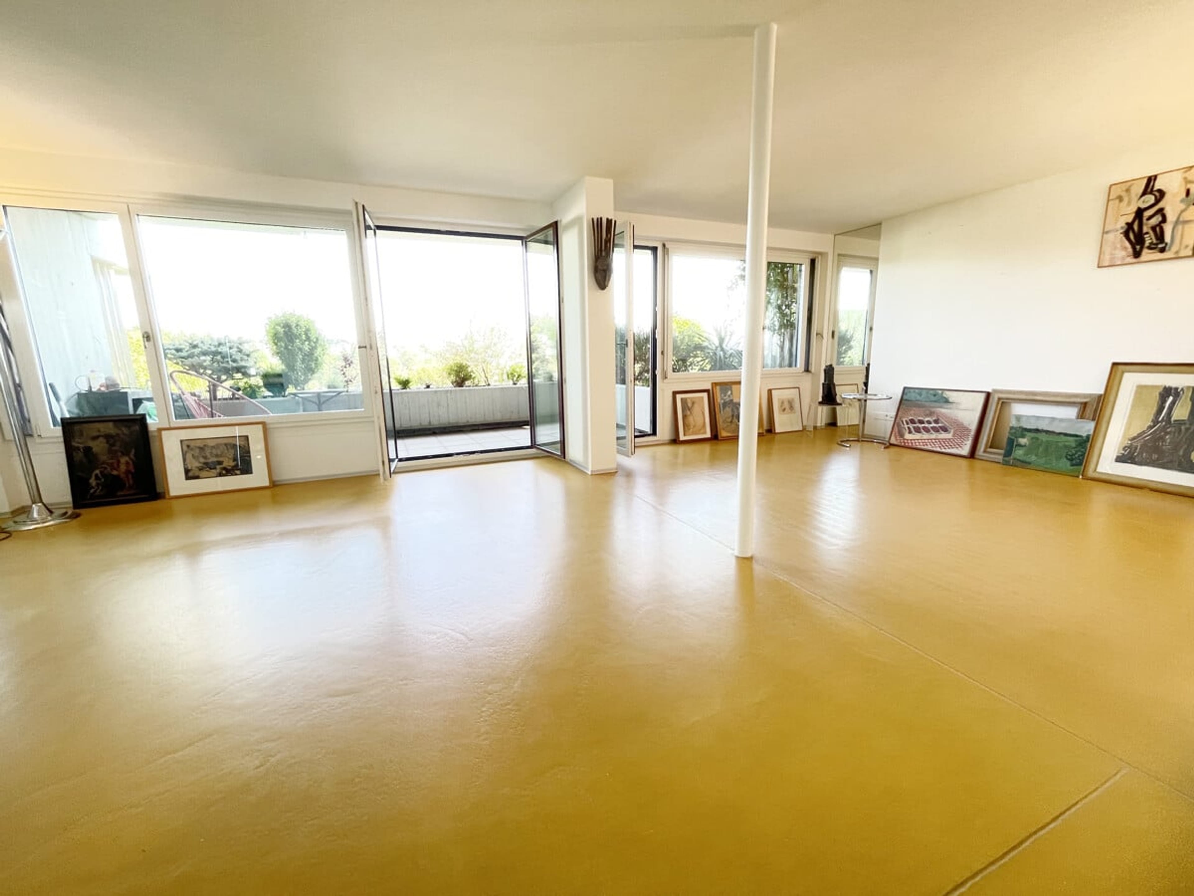 "LOFT & POOL" - Bild 1