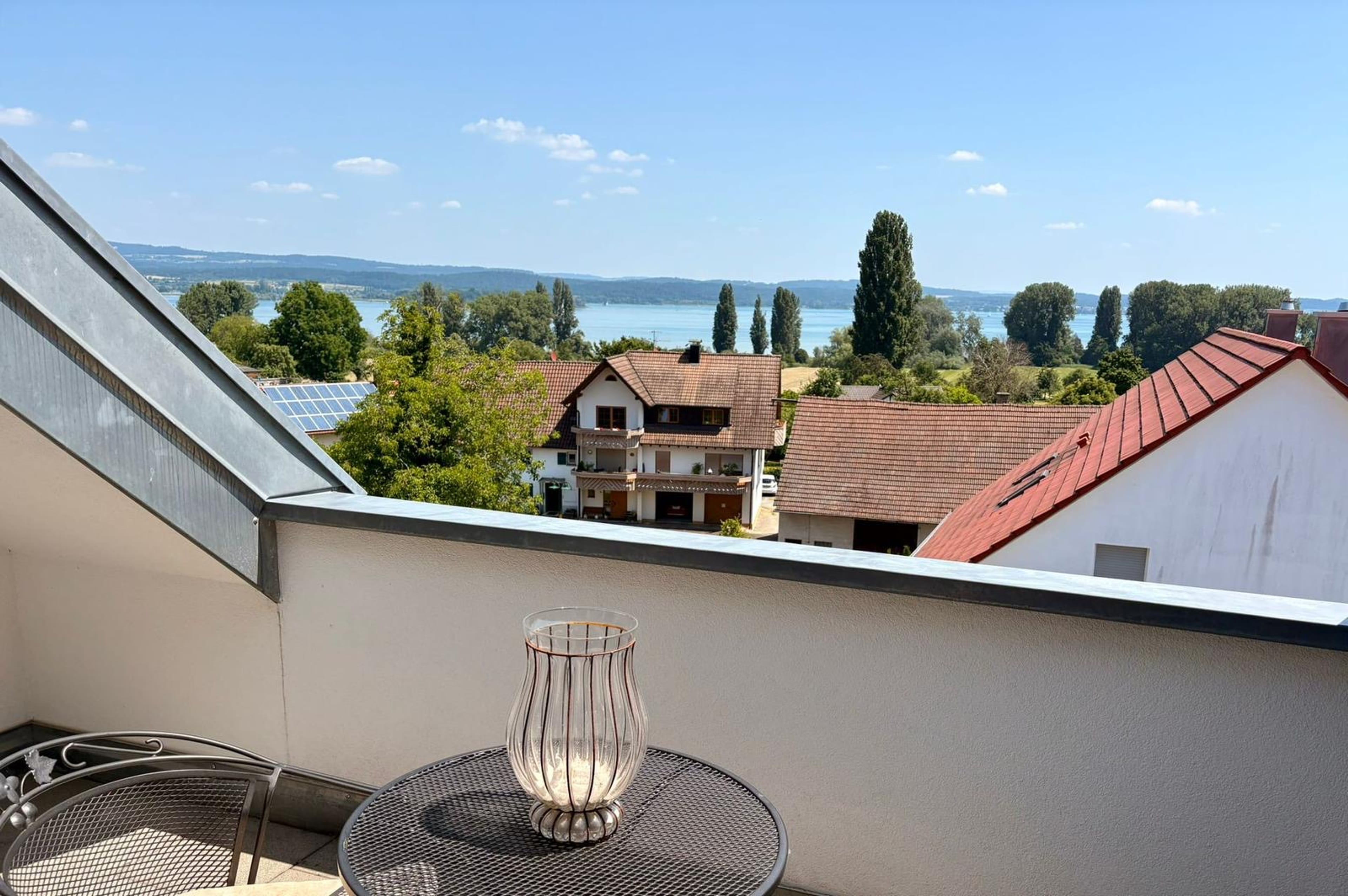 5.5-Zimmer-Reihenhaus mit Seeblick in Gaienhofen kaufen - Bild 1