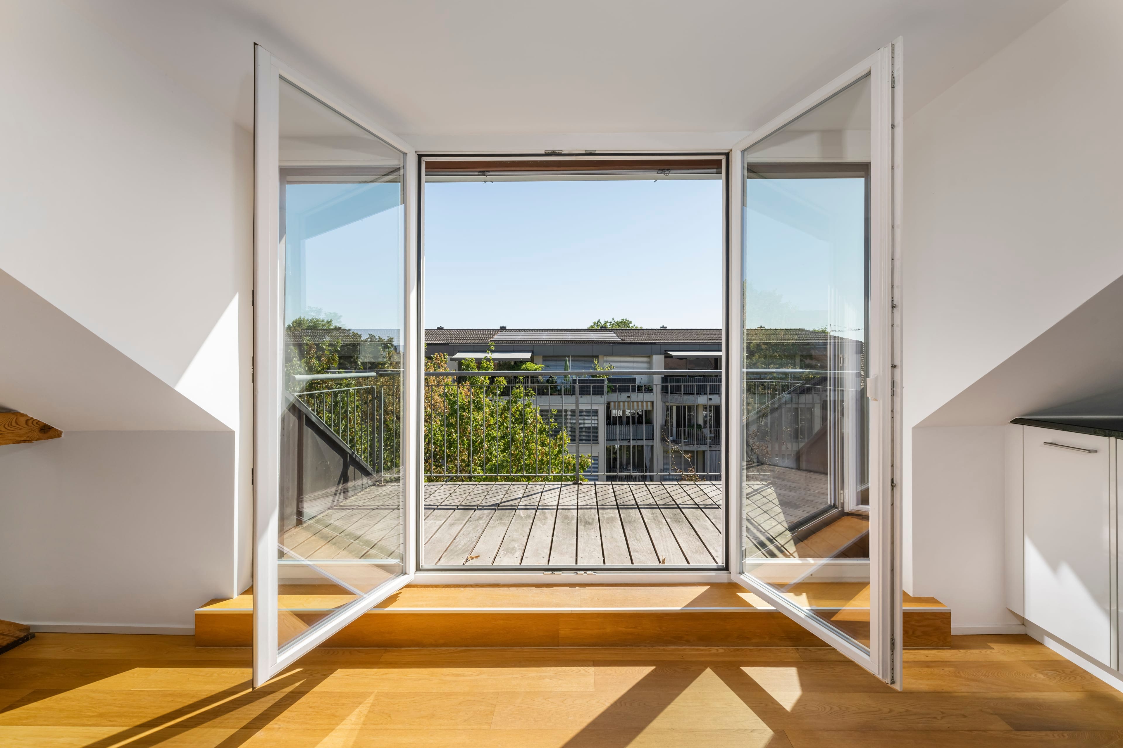 2.5-Zimmer-Dachwohnung mit Terrasse in Basel kaufen - 1