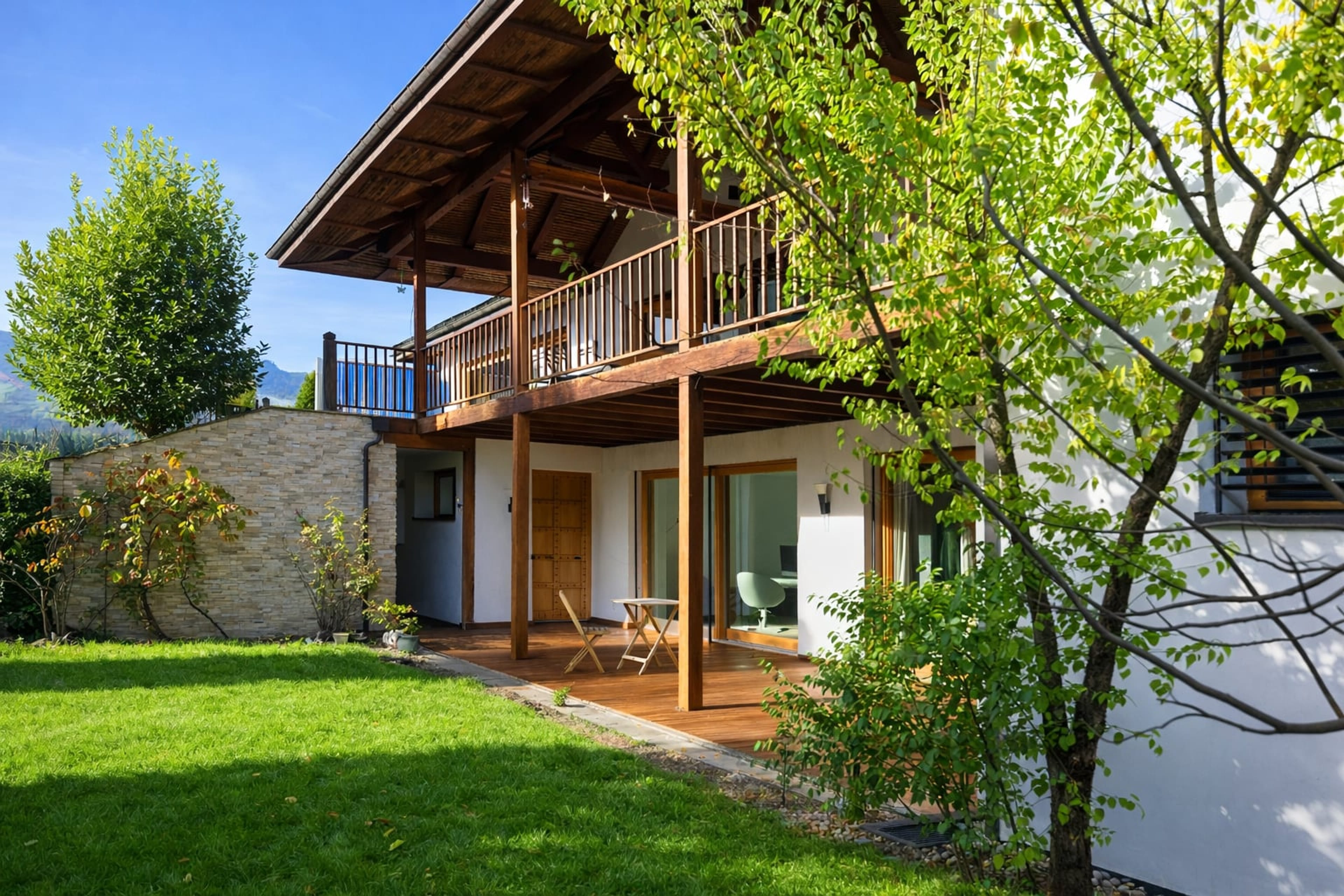 7.5-Zimmer-Villa mit Pool und Garten in Altstätten - Bild 3