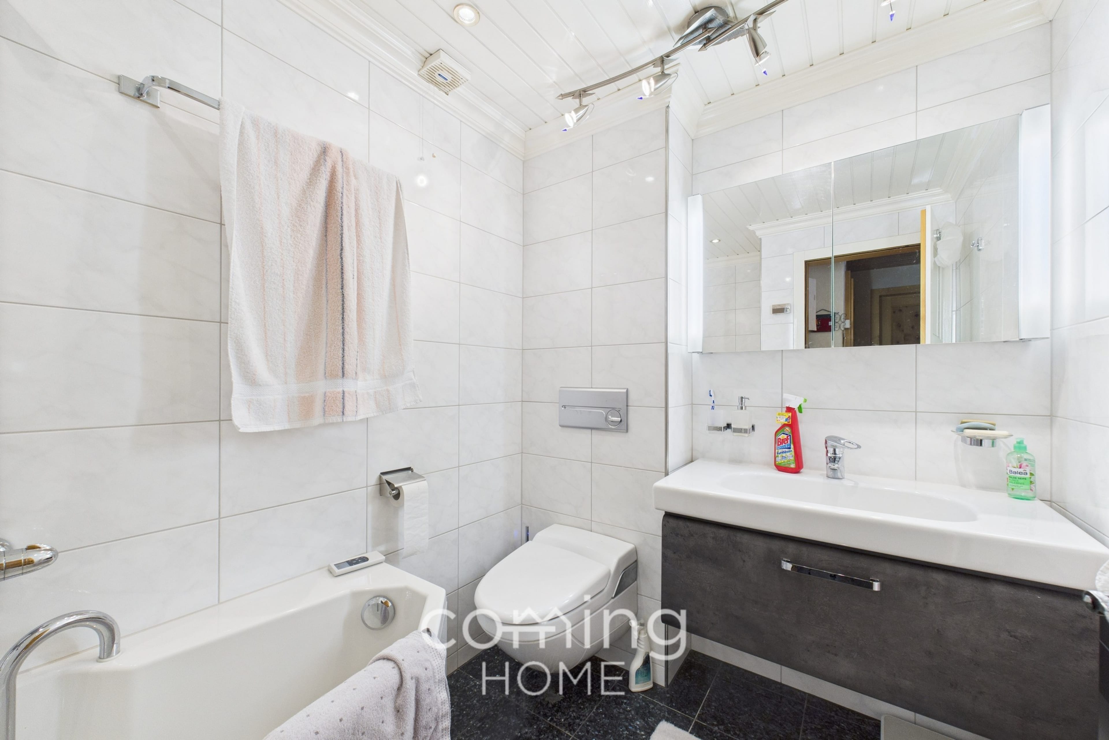 2.5-Zimmer-Wohnung mit Cheminée und Balkon in Saas-Grund kaufen - 10
