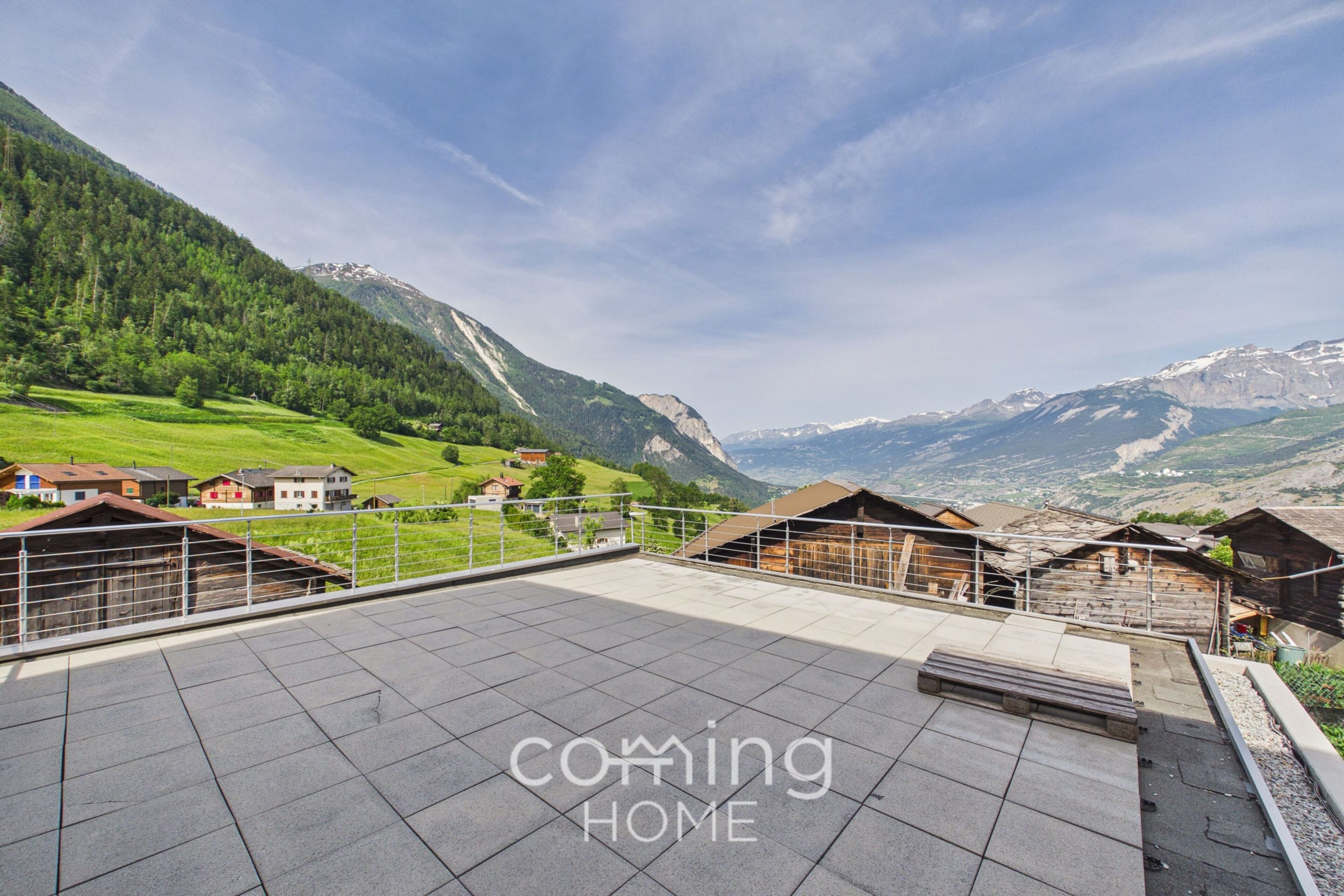 Alpines Zweifamilienhaus mit Panoramablick, Terrassen, Stall und Doppelgarage - Unterems - 6