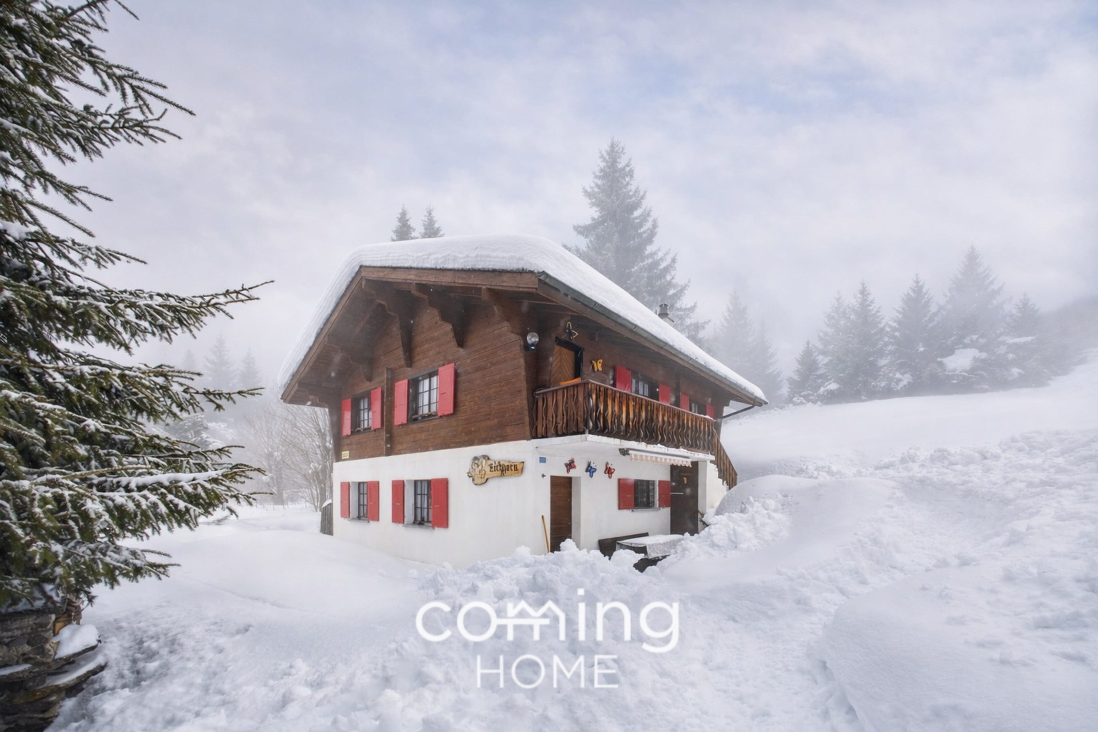 Traumhaftes Chalet mit Weitblick, 2 Wohnungen & Baulandreserve in Bürchen