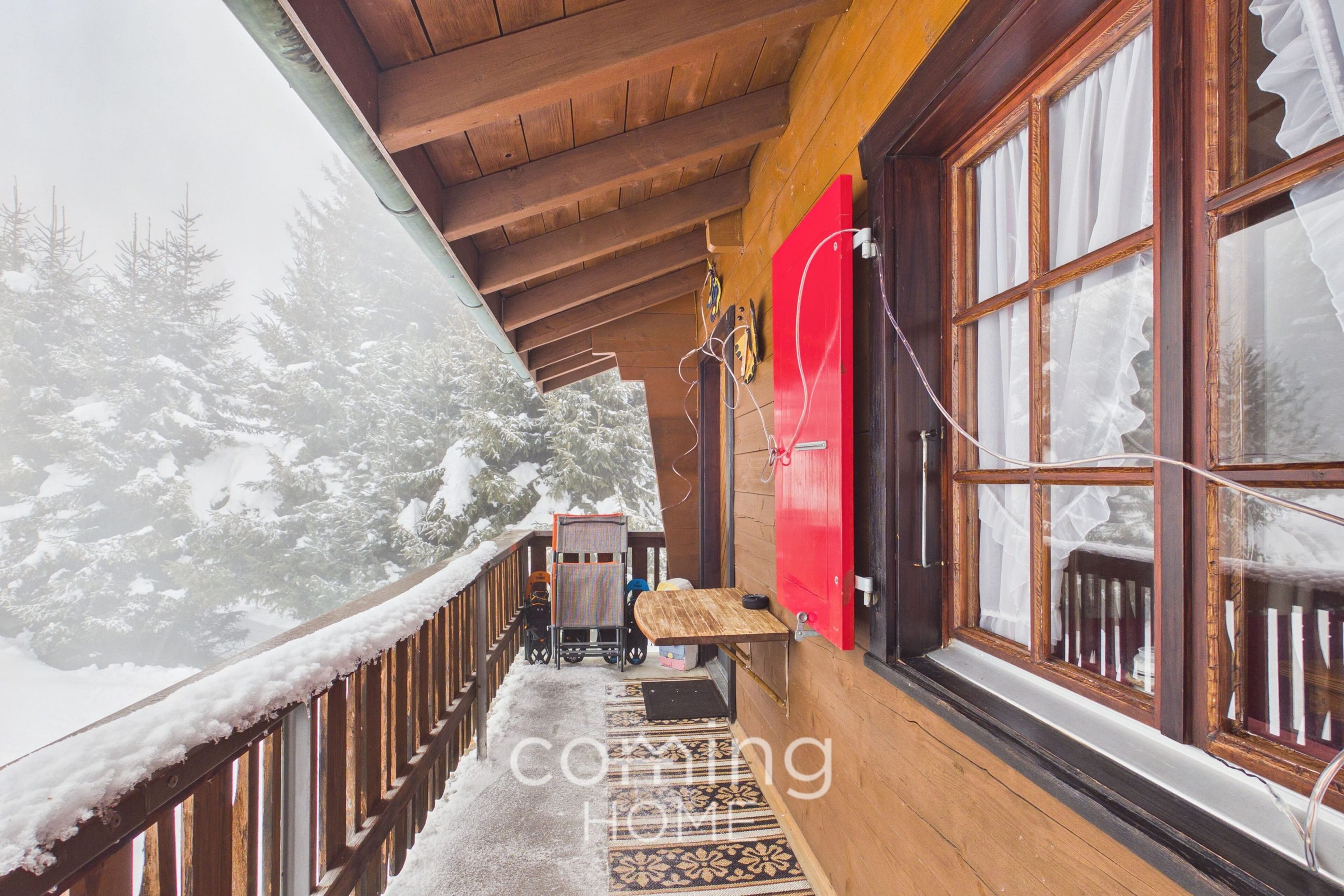 Traumhaftes Chalet mit Weitblick, 2 Wohnungen & Baulandreserve in Bürchen - 6