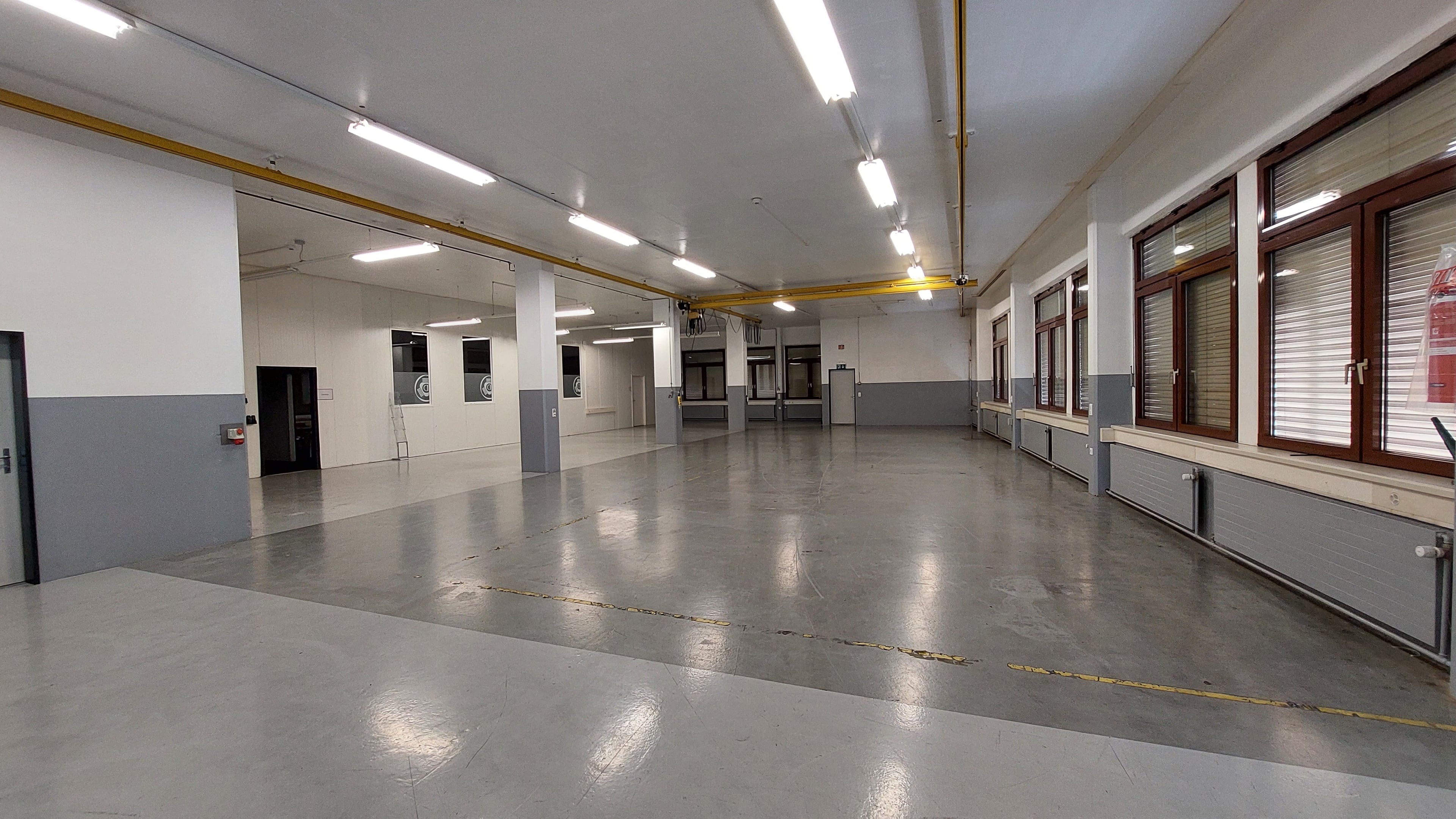 Gewerbe-/Produktionsflächen mit PV & Kranen in Ursenbach mieten - 4