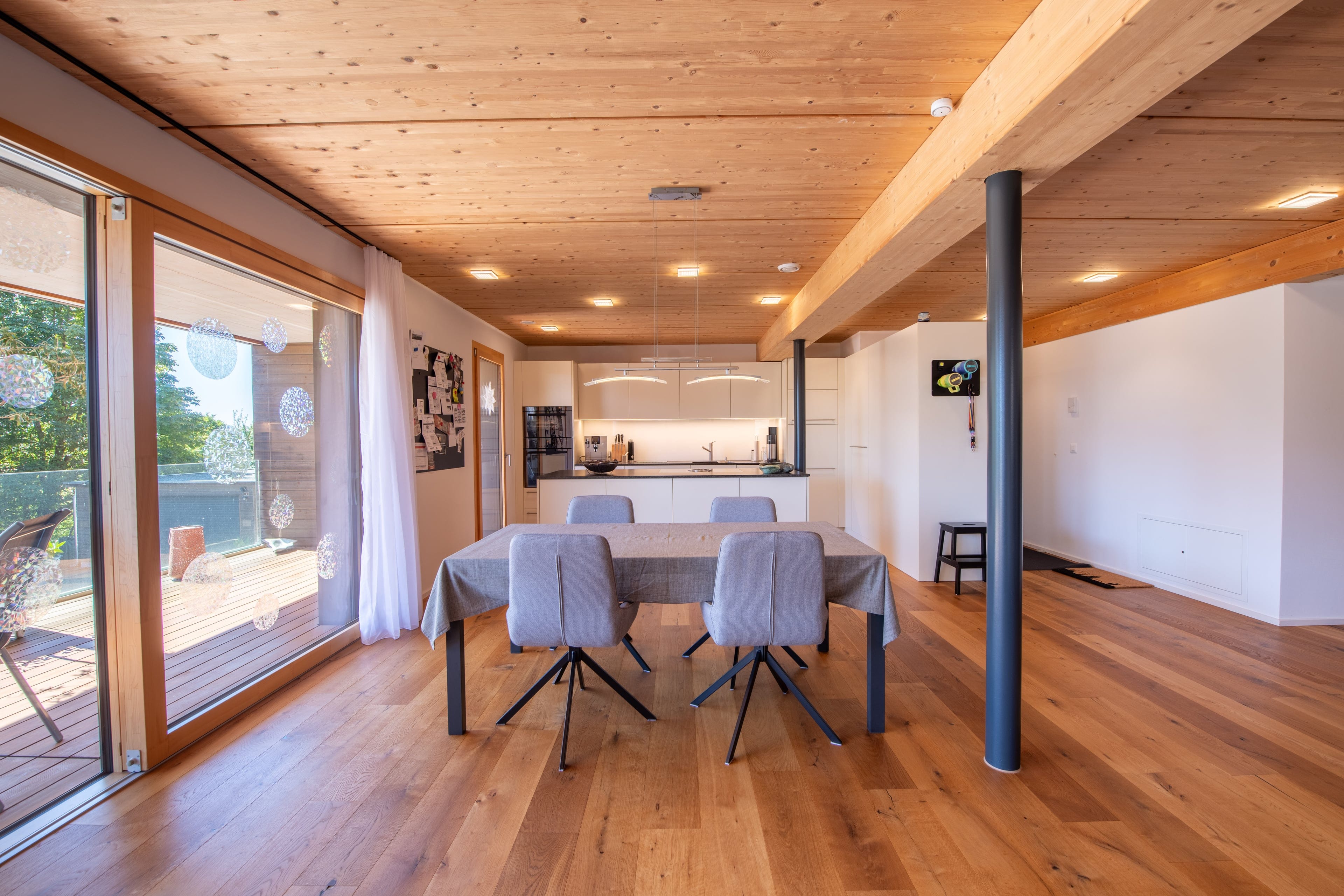 Grosszügiges Wohnen mit 24 m² Terrasse - 4