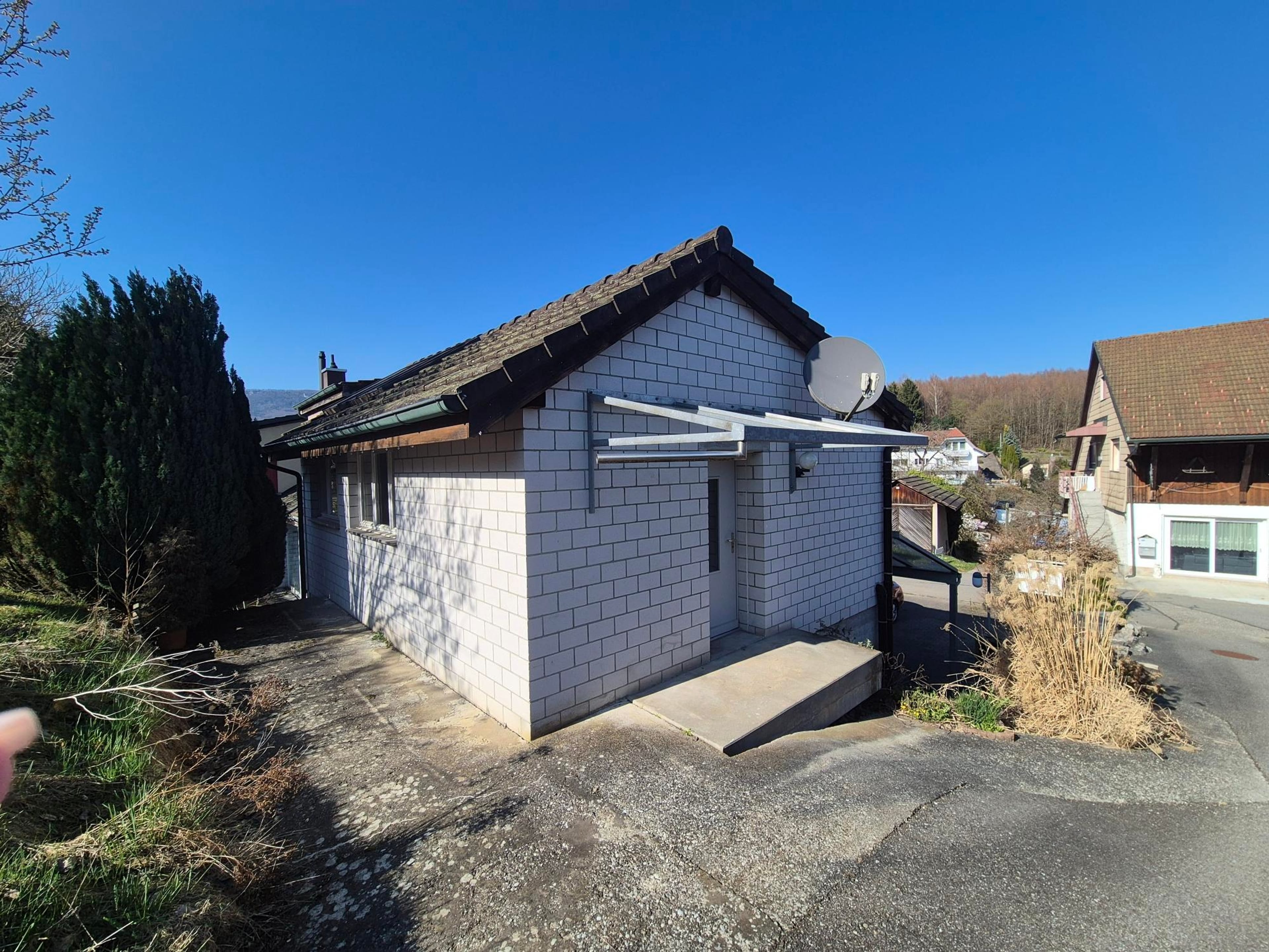 Mehrfamilienhaus mit 5 Einheiten in Kestenholz und Baulandreserve - 4