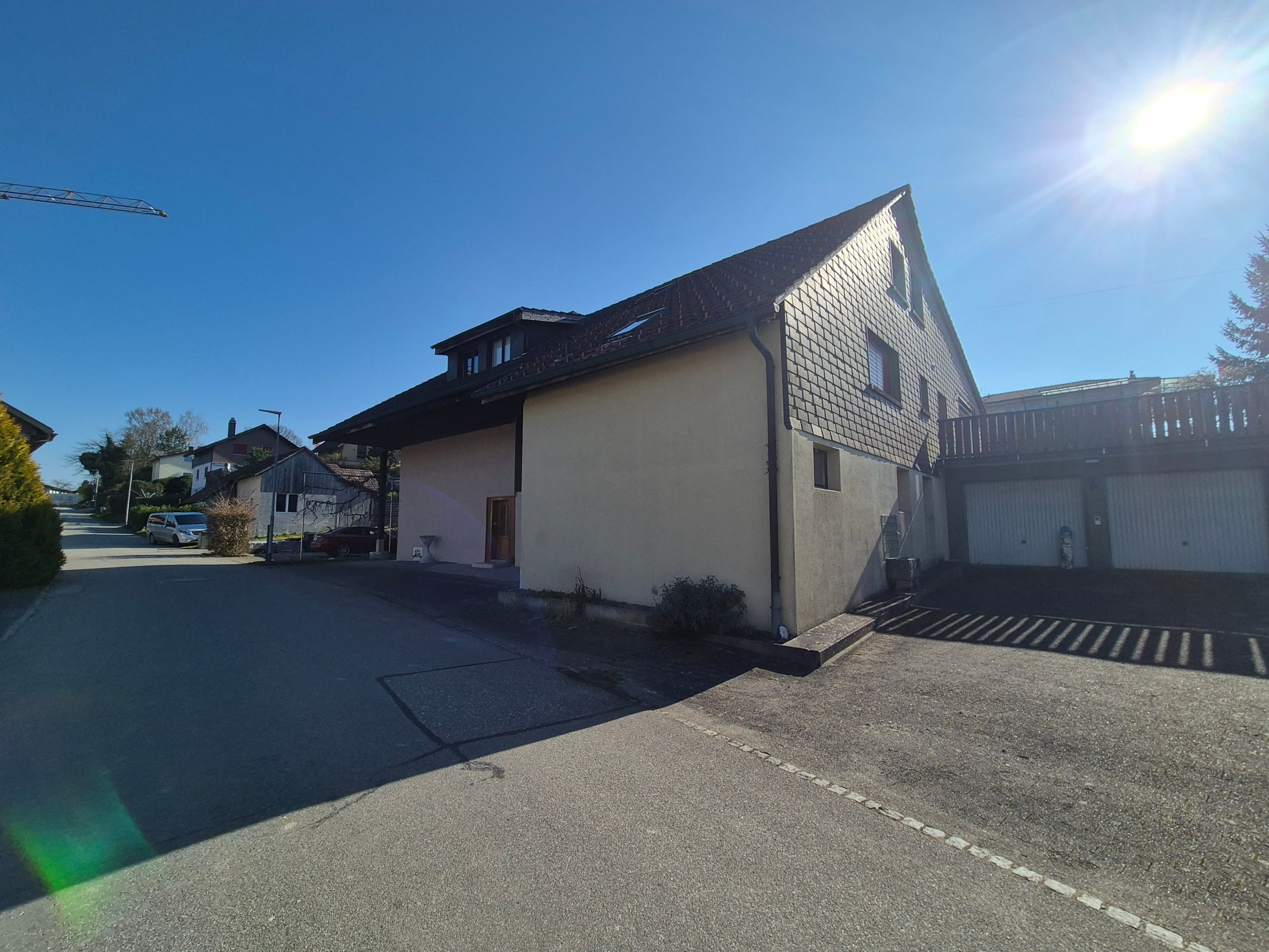 Mehrfamilienhaus mit 5 Einheiten in Kestenholz und Baulandreserve - 1