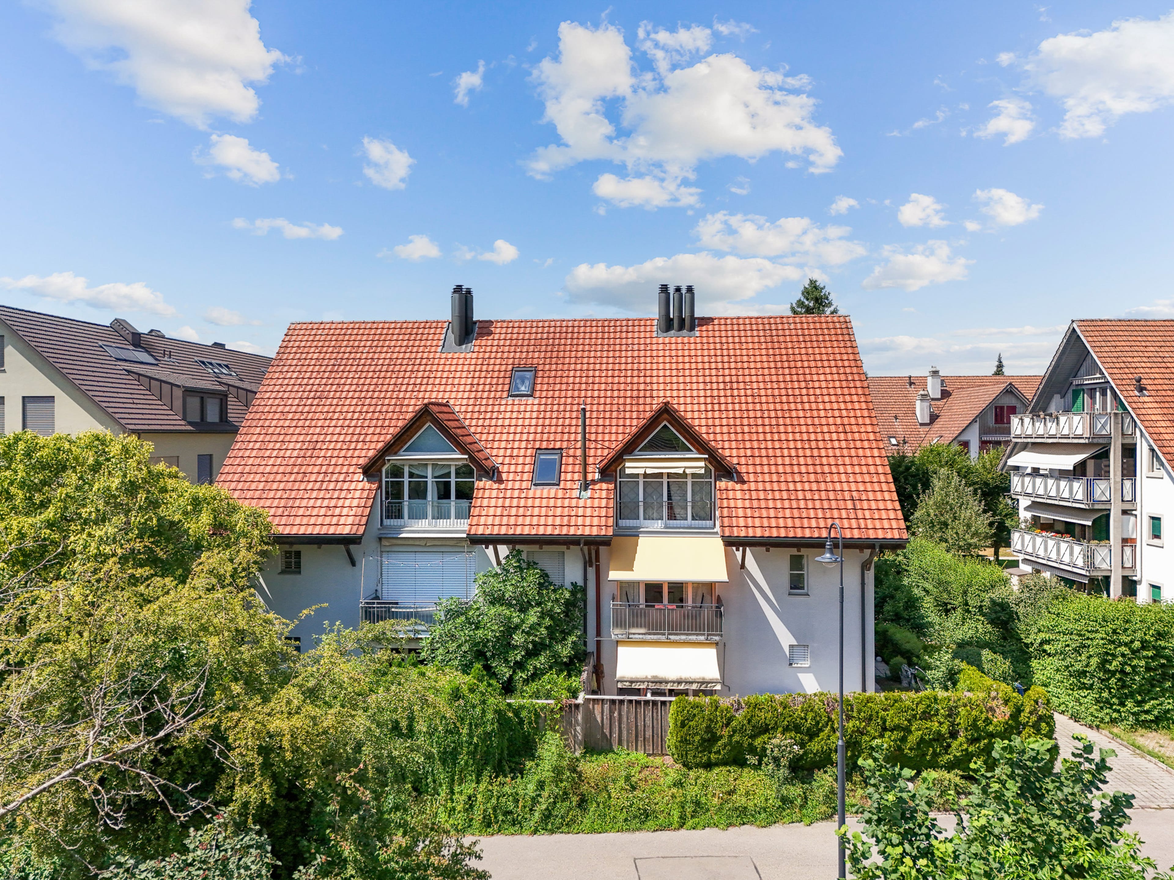 3.5-Zimmer-Gartenwohnung mit Cheminée in Jonen - 1