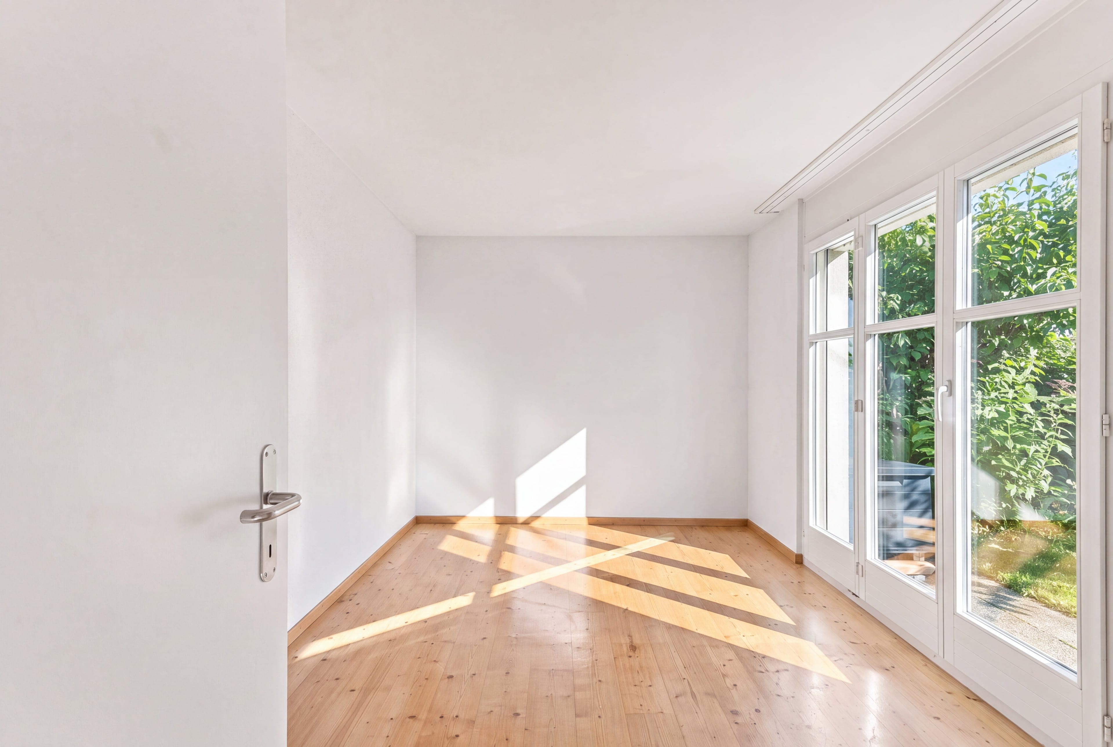3.5-Zimmer-Gartenwohnung mit Cheminée in Jonen - 6
