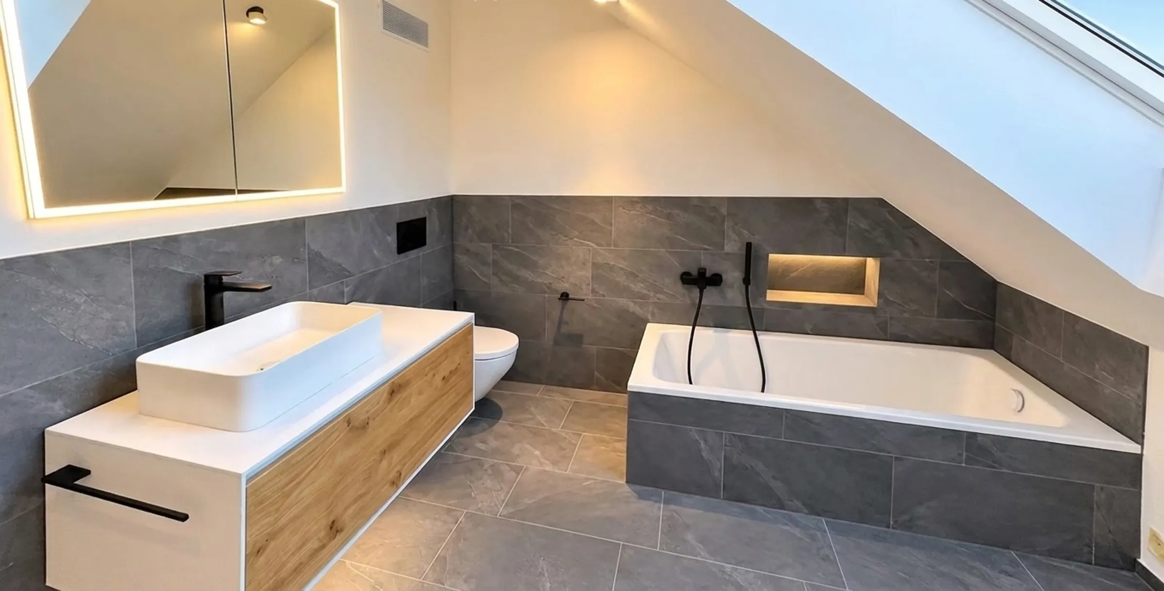 Exklusive Attikawohnung 3.5 Zimmer mit Weitblick – Ein Hauch von Dolce Vita - 3