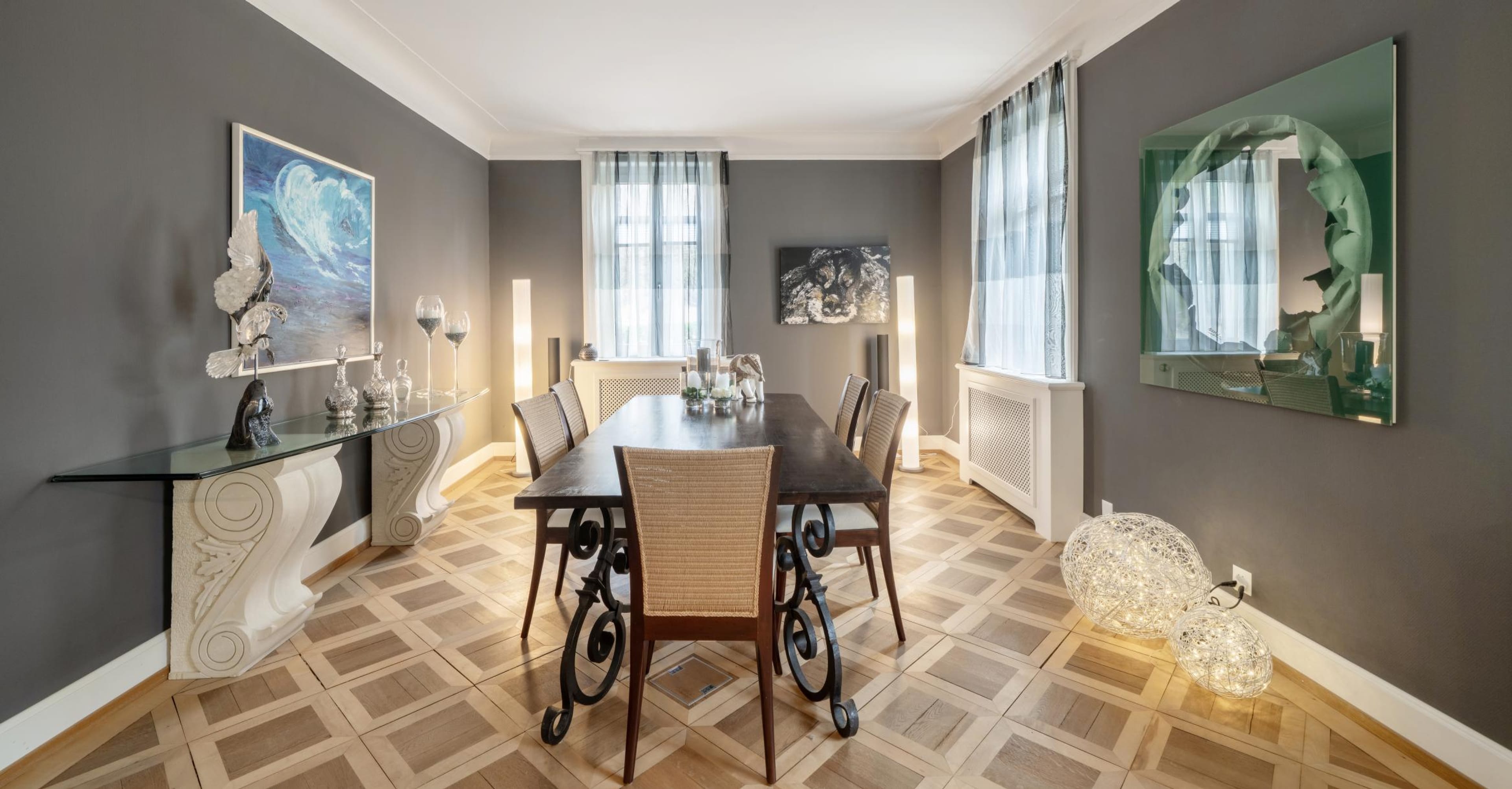 Zuhause und Wirkungsstätte in einem: Villa an der Goldküste - 5