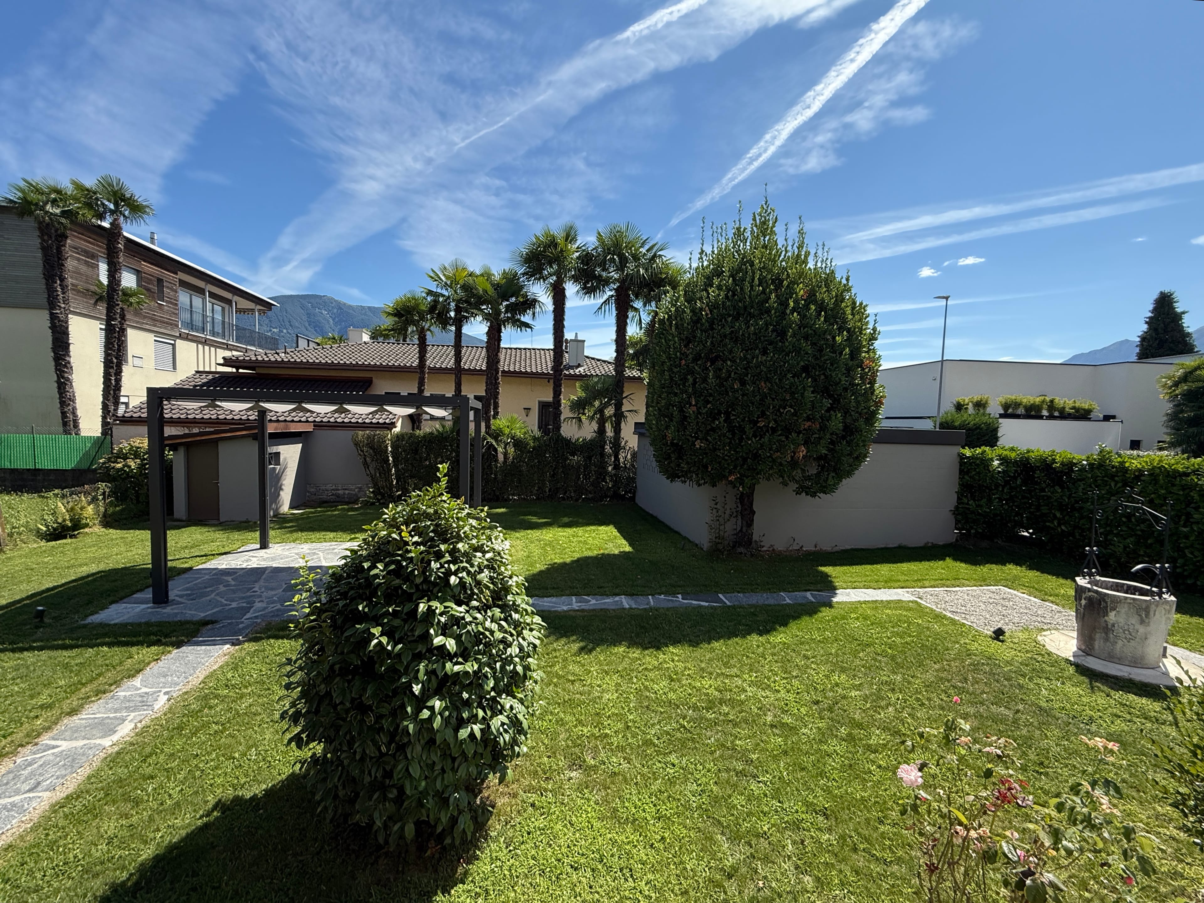 Sanierte 4.5-Zimmer-Wohnung mit Balkon und Cheminée in Ascona - Bild 6