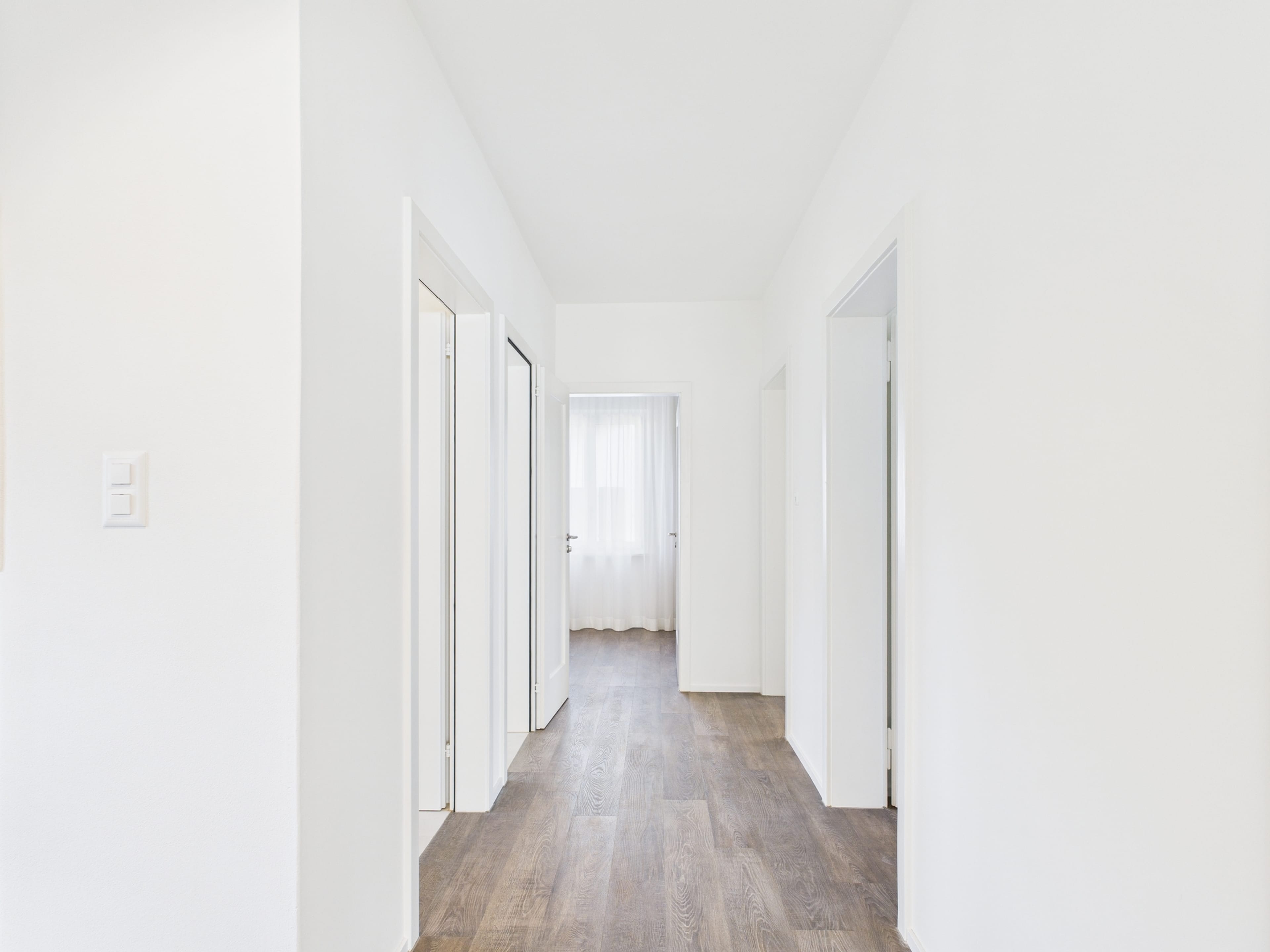 Sanierte 4.5-Zimmer-Wohnung mit Balkon und Cheminée in Ascona - Bild 5