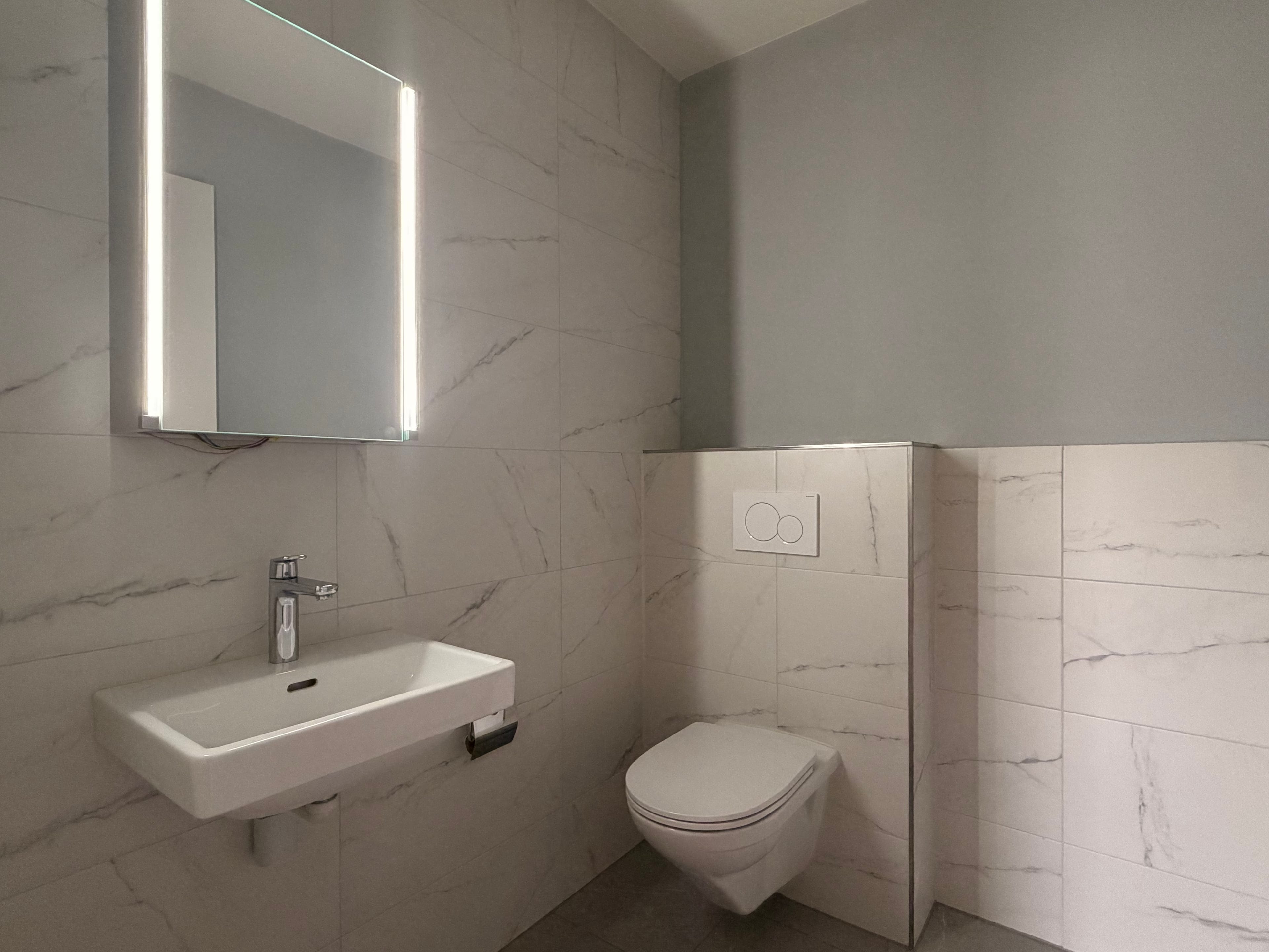 4.5-Zimmer Büro/Praxis mit Lift in Würenlos - 9