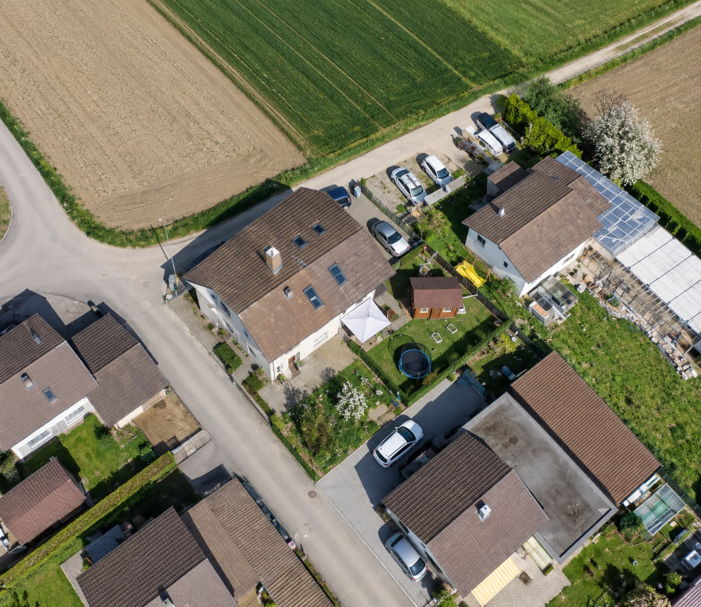 4.5 % Rendite | Doppelhaus mit 2 × 5.5 Zimmern | 11 Zimmer | 574 m² Grundstück | Niederbipp - 15