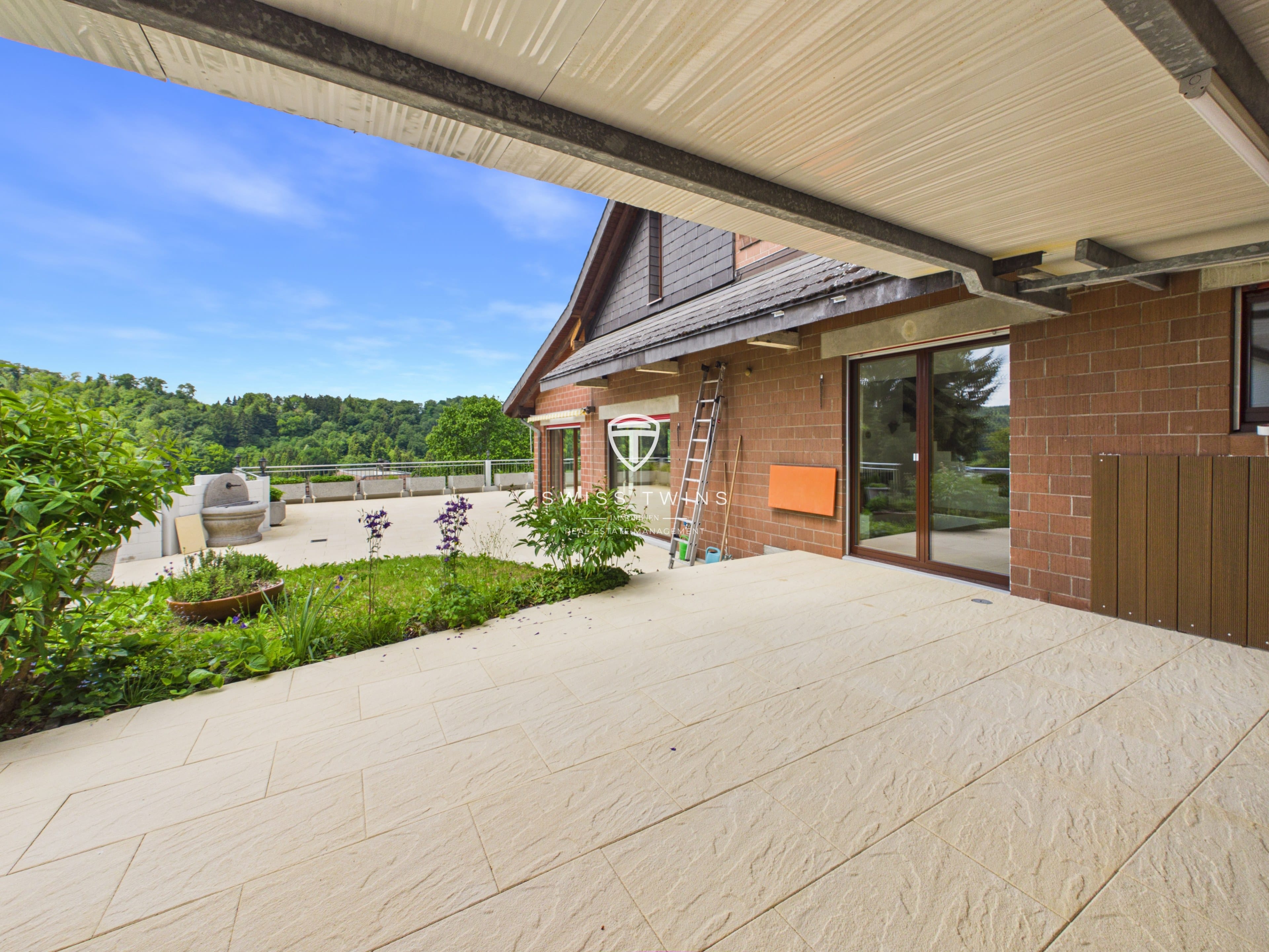 6.5-Zimmer-Terrassenwohnung mit grosser Terrasse in Stallikon - 11