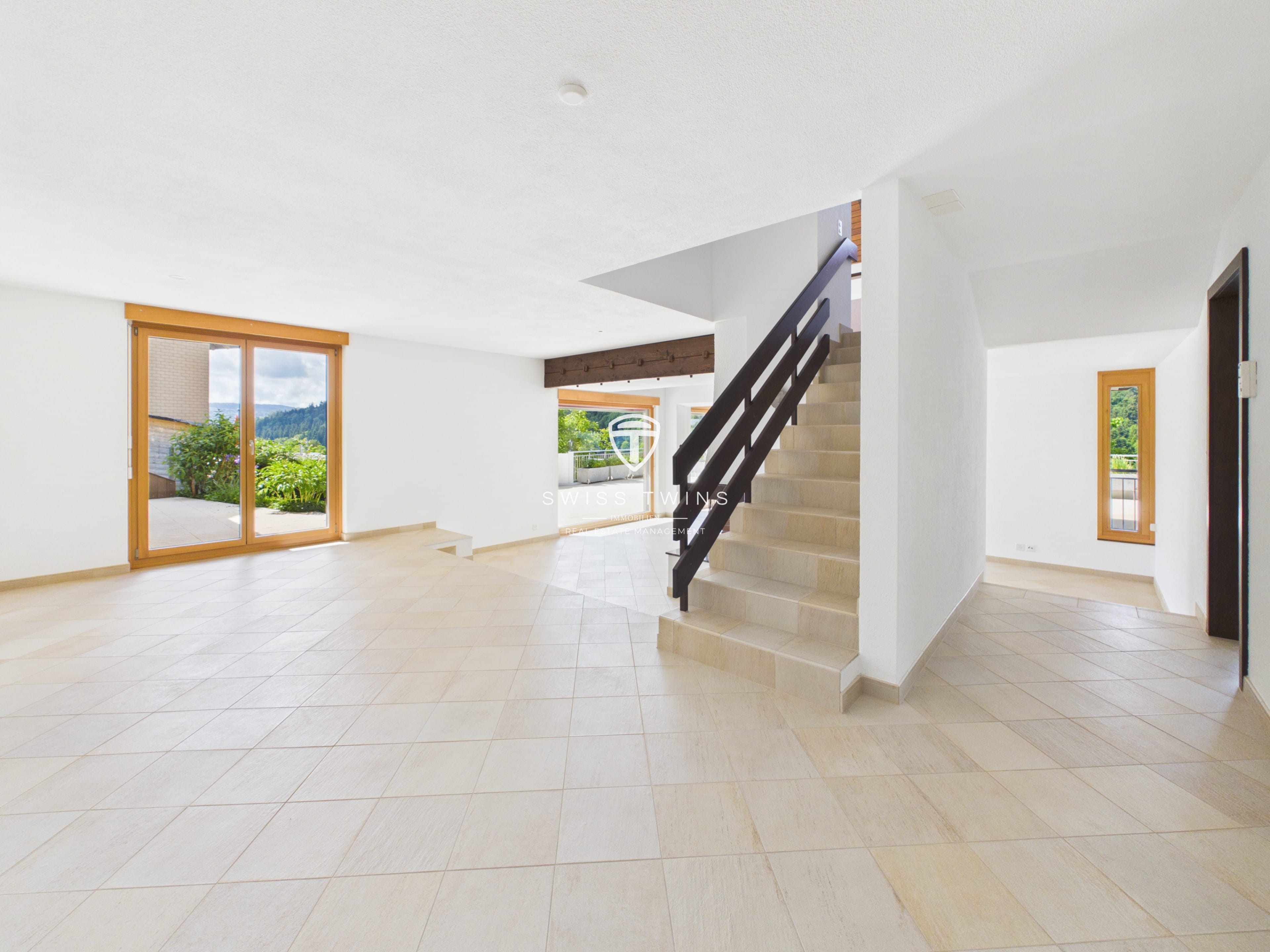 6.5-Zimmer-Terrassenwohnung mit grosser Terrasse in Stallikon - 6