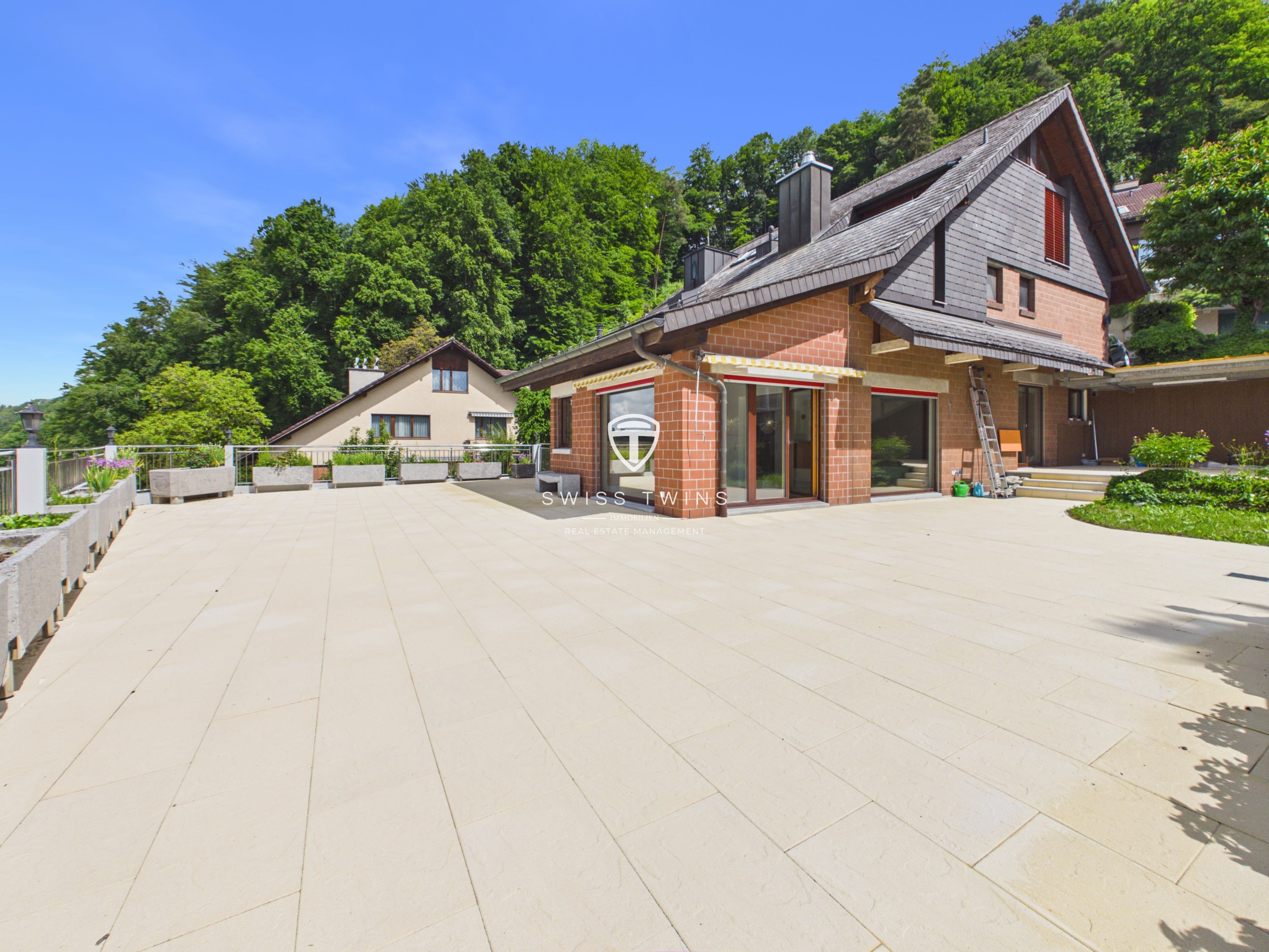 6.5-Zimmer-Terrassenwohnung mit grosser Terrasse in Stallikon - 12