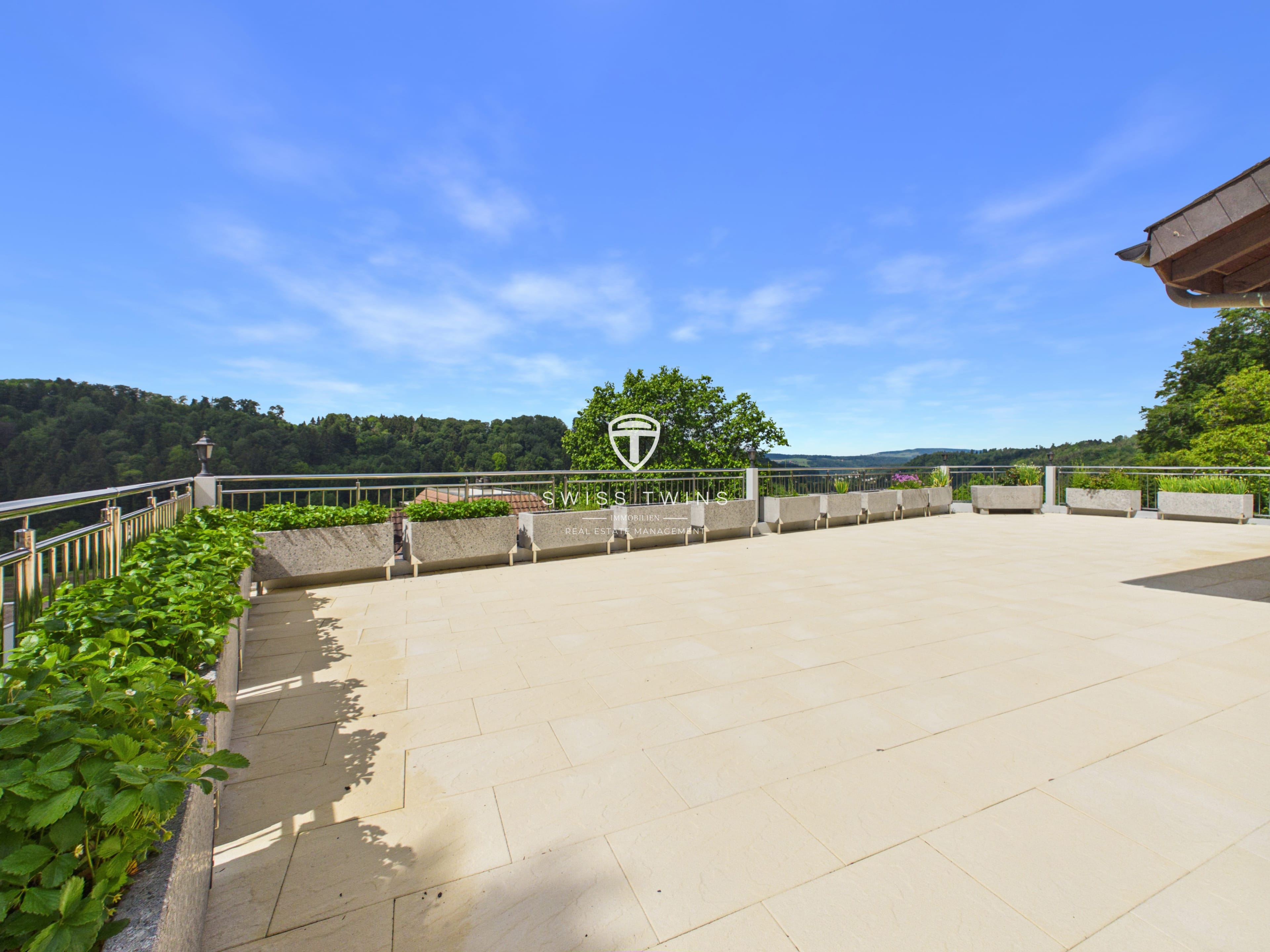 6.5-Zimmer-Terrassenwohnung mit grosser Terrasse in Stallikon - 14