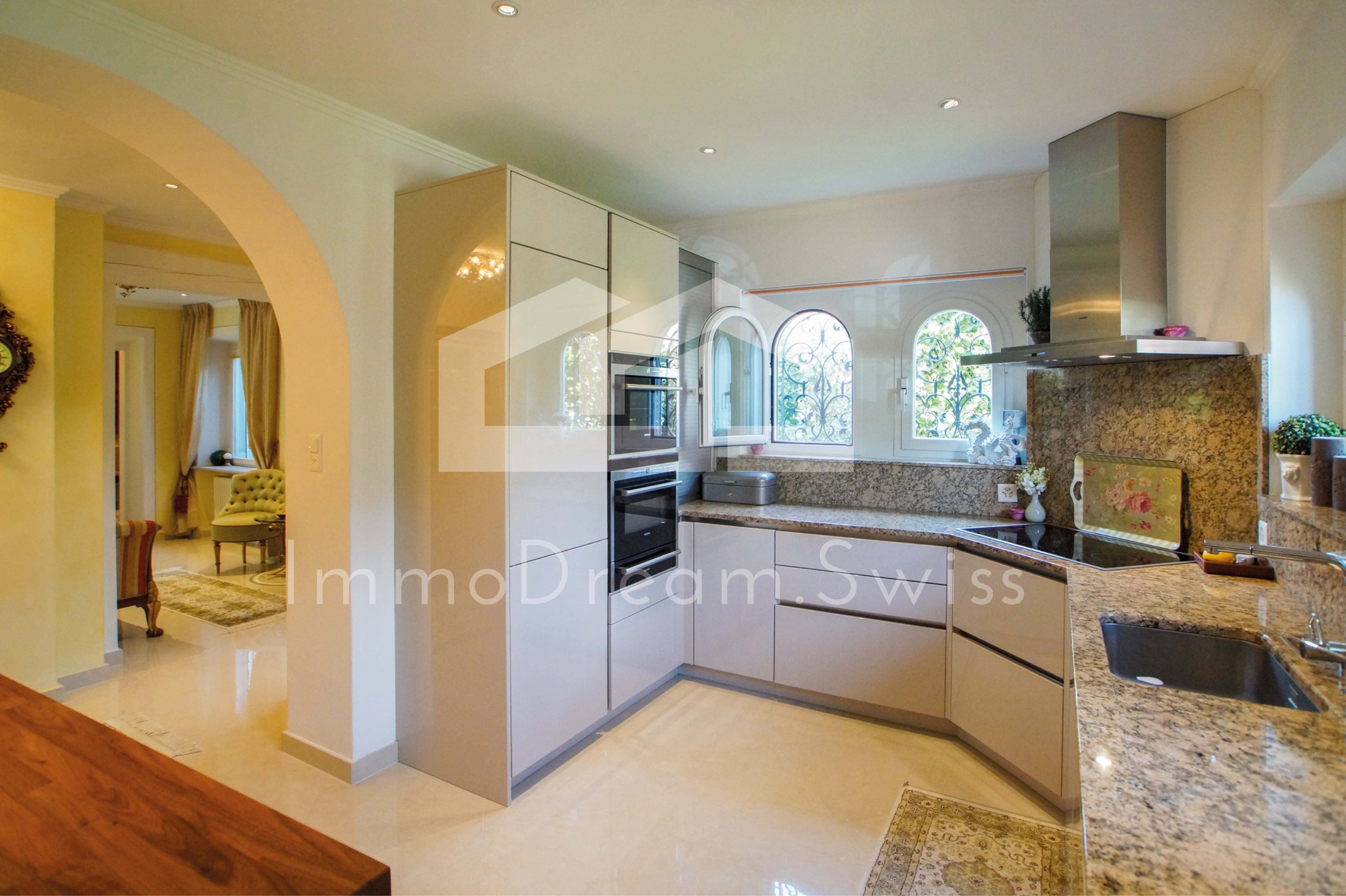 Ascona: 6.5 Zi. Villa mit Pool, Gartenanlage und 2.Wohnsitz - 7
