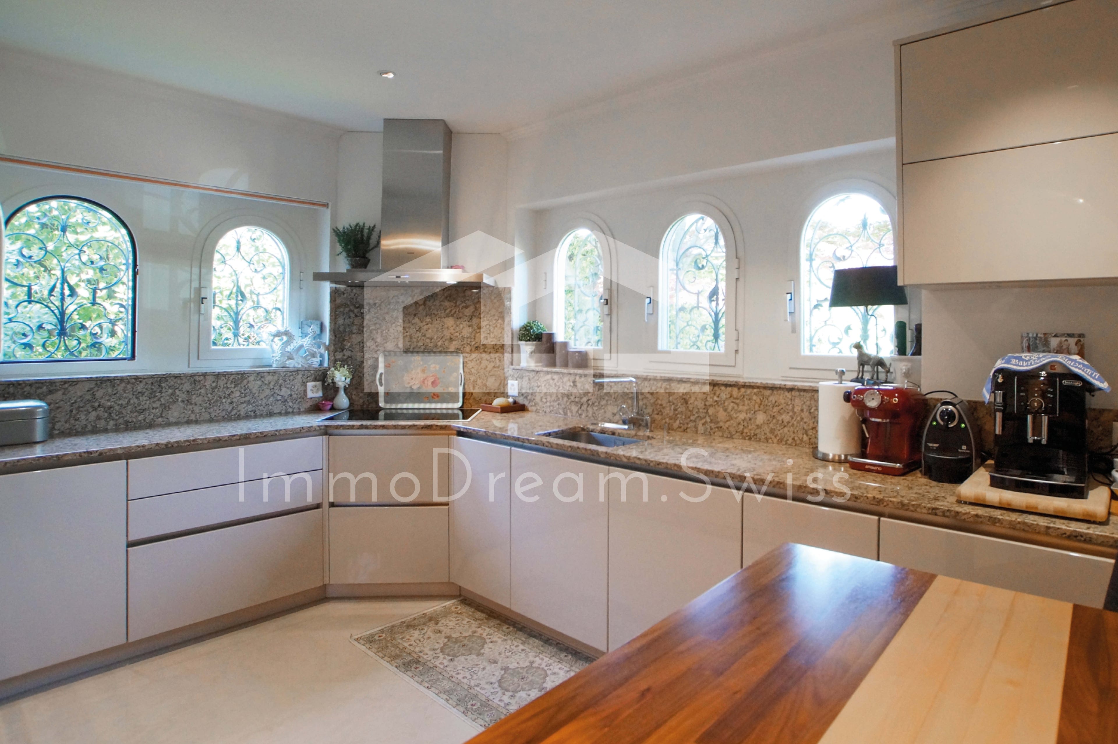 Ascona: 6.5 Zi. Villa mit Pool, Gartenanlage und 2.Wohnsitz - Bild 6