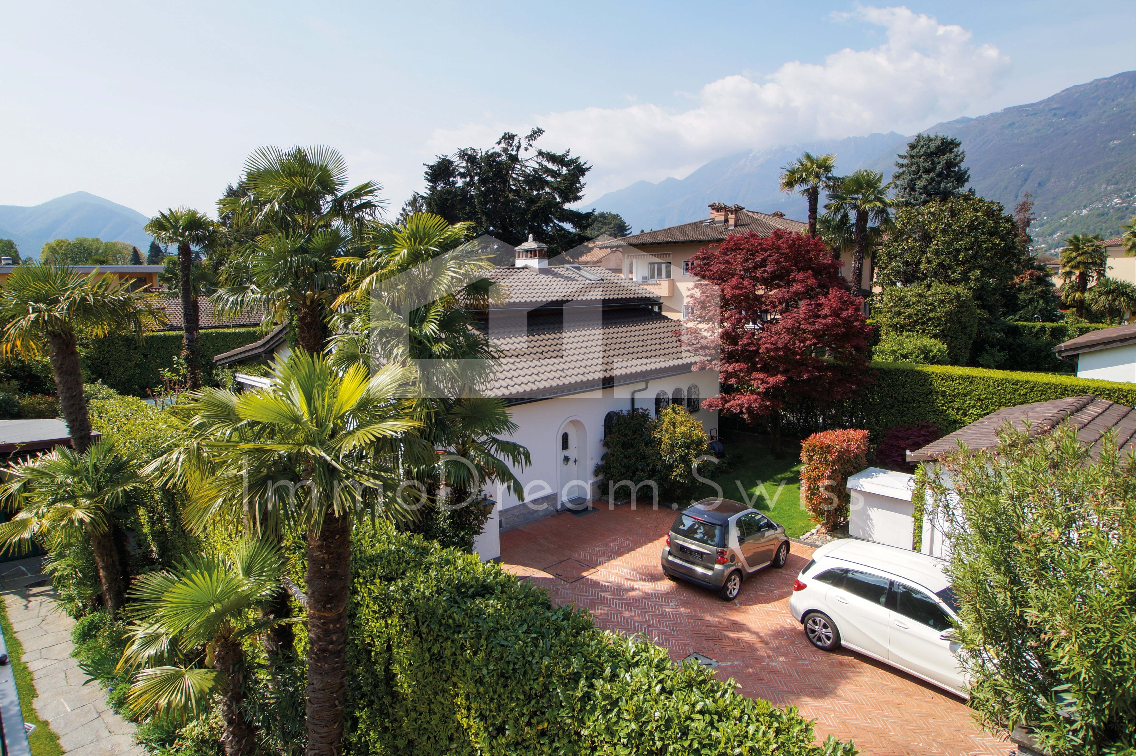 Ascona: 6.5 Zi. Villa mit Pool, Gartenanlage und 2.Wohnsitz - Bild 2